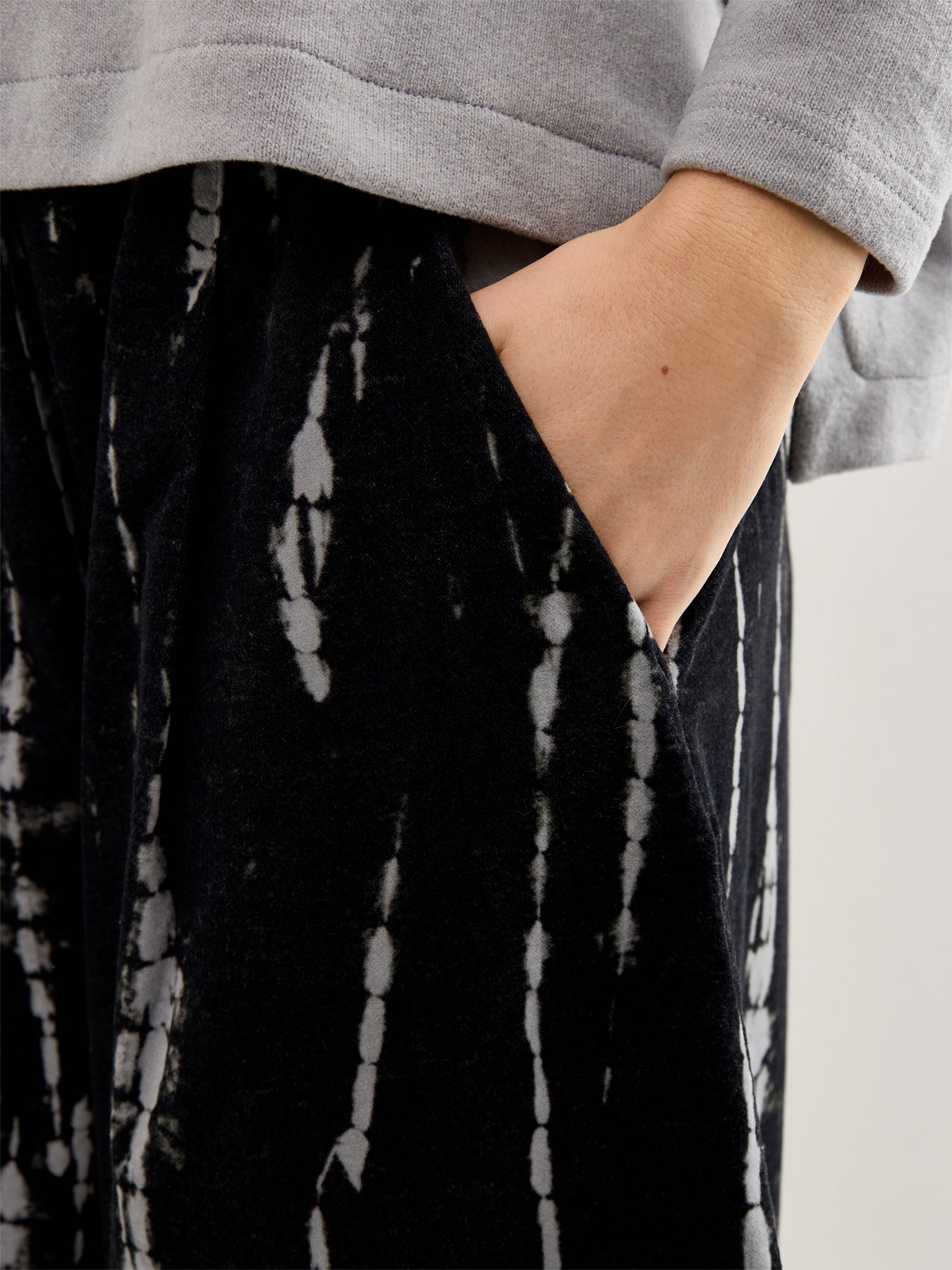 Barrel Trousers Light Grey