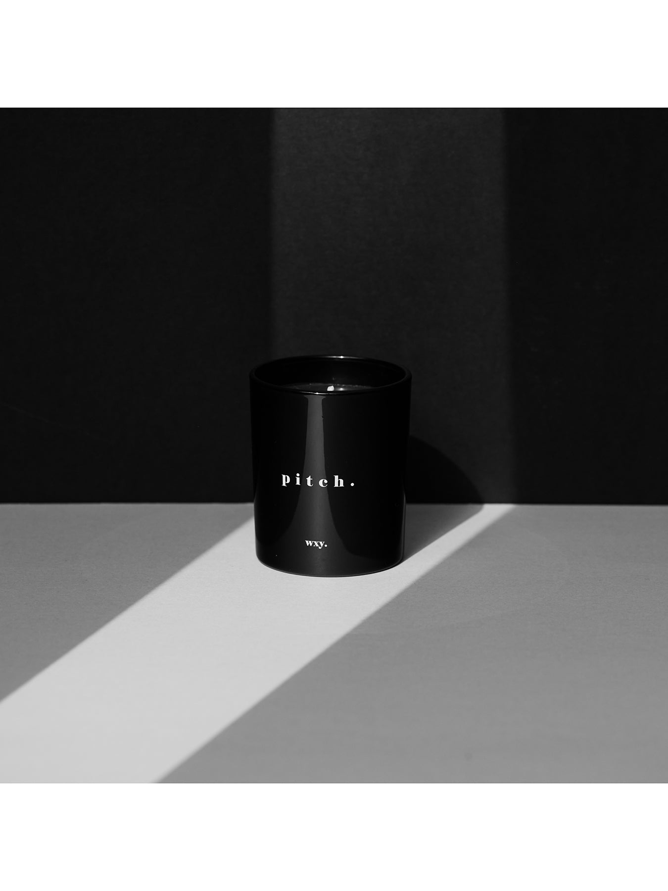 Pitch 200g Candle Black