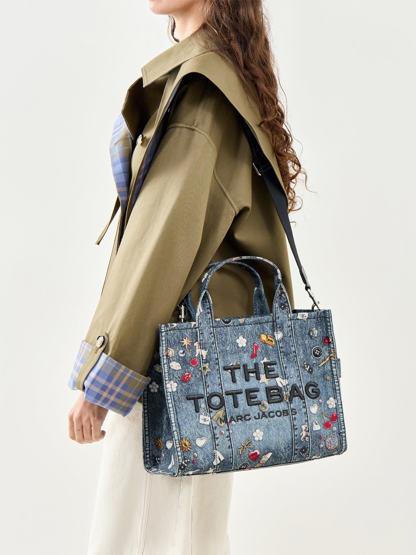 Trompe L’Oeil Trinket Canvas Medium Tote Bag Blue