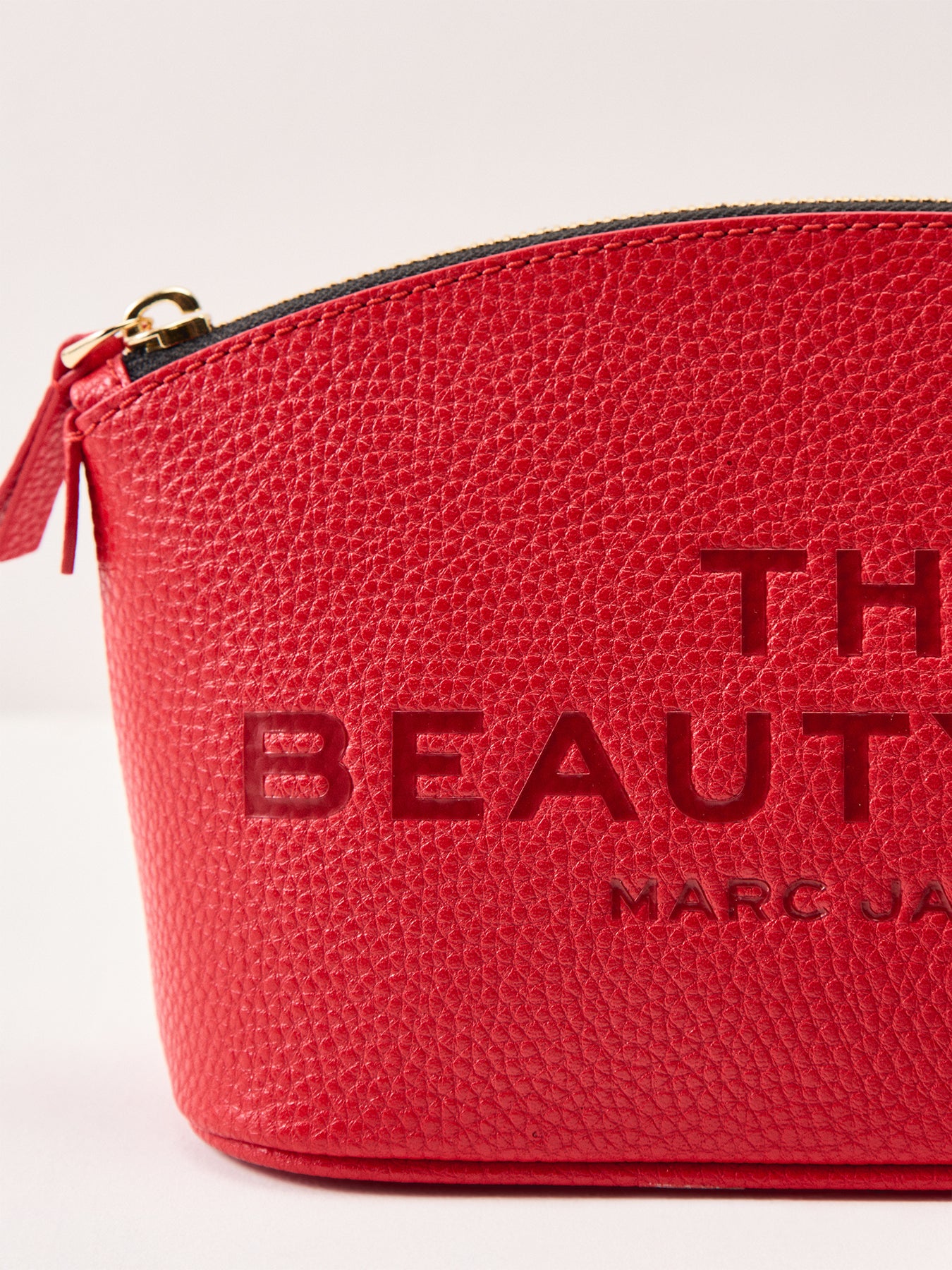 The Beauty Bag Red