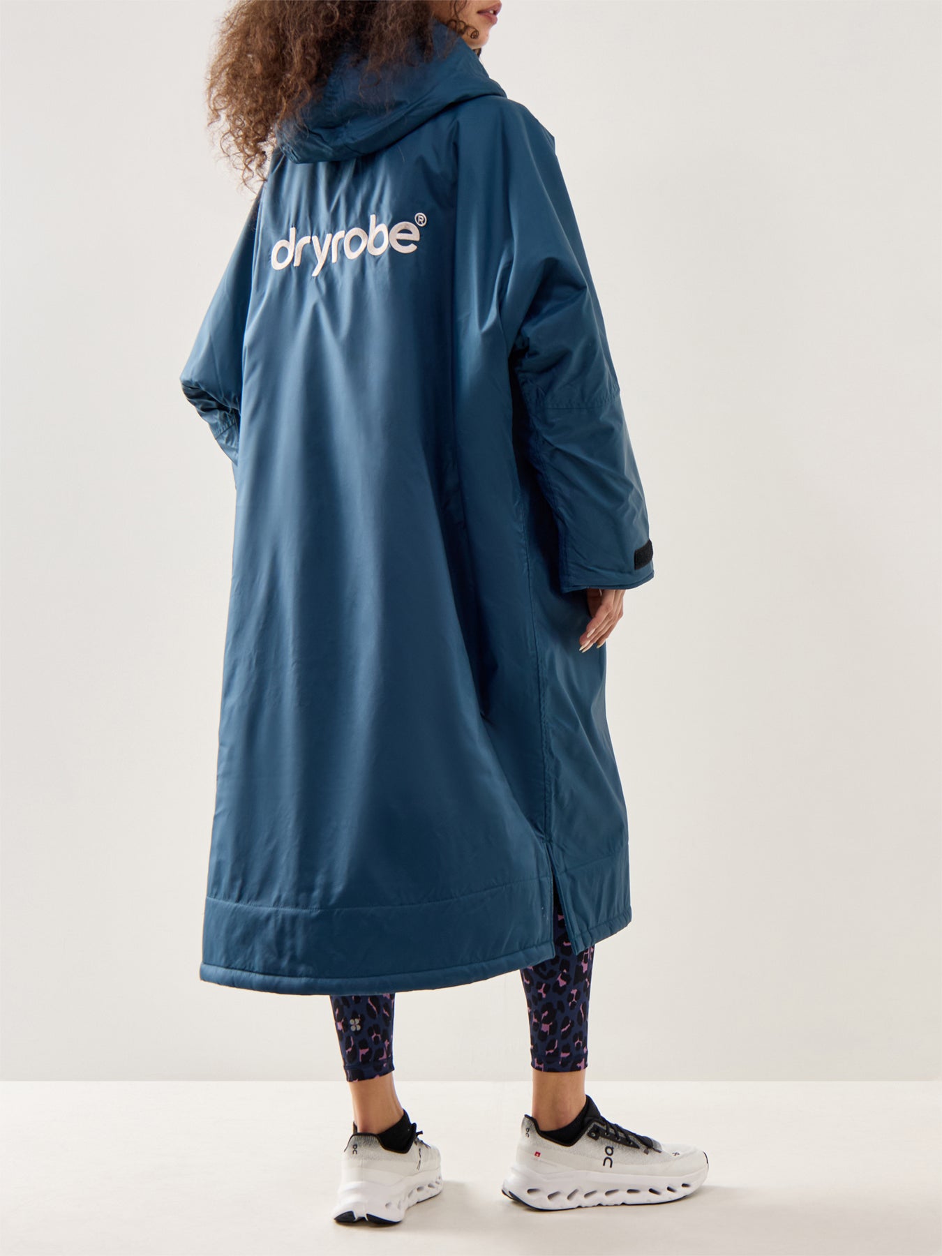 Advance Long Sleeve Changing Robe Blue