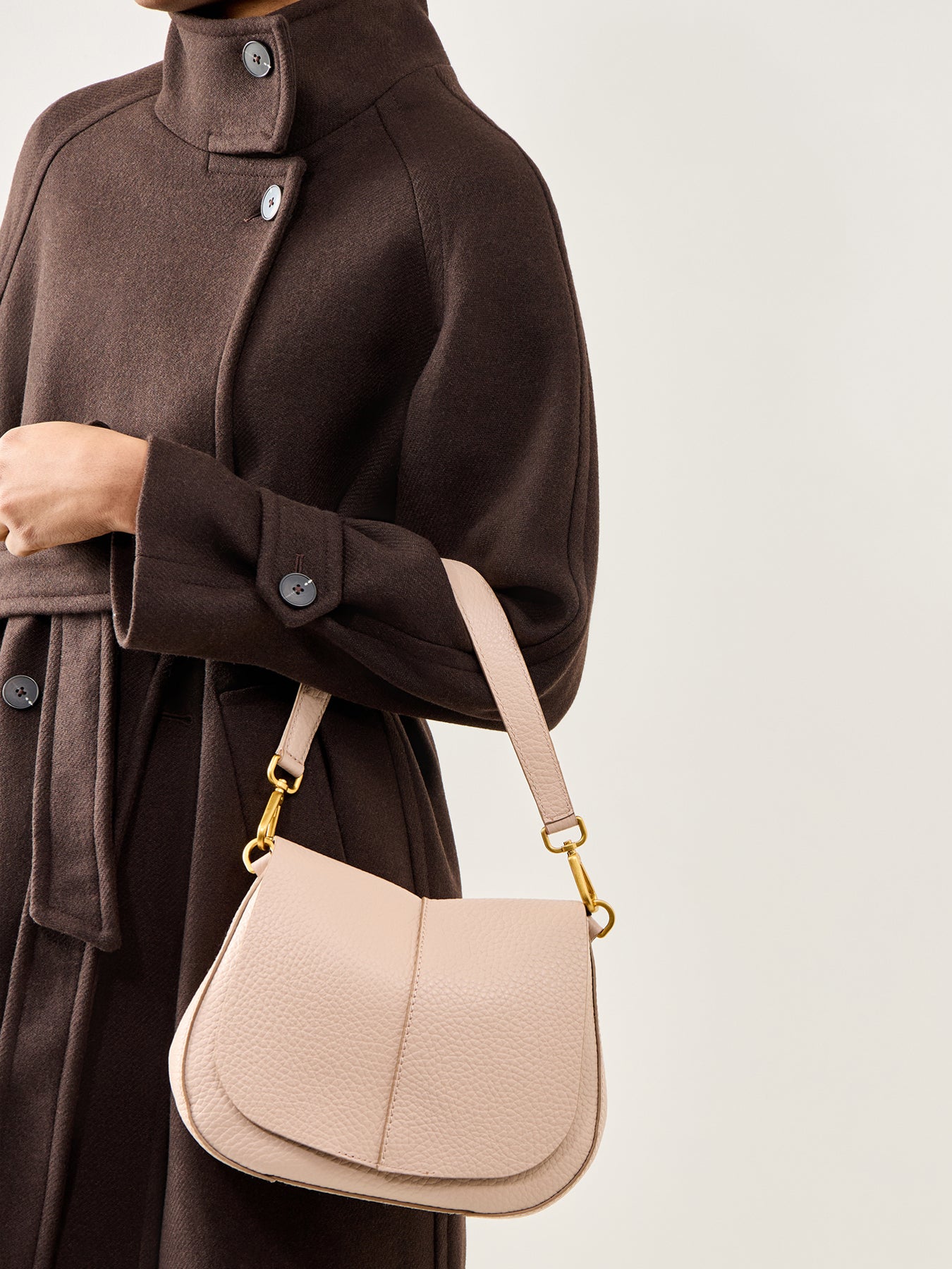 Helena Round Crossbody Pink