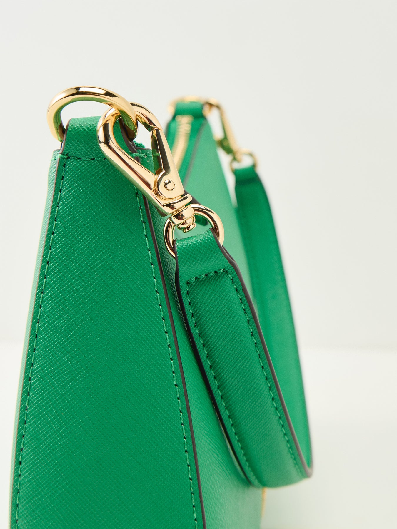 Danni 26 Medium Shoulder Bag Green