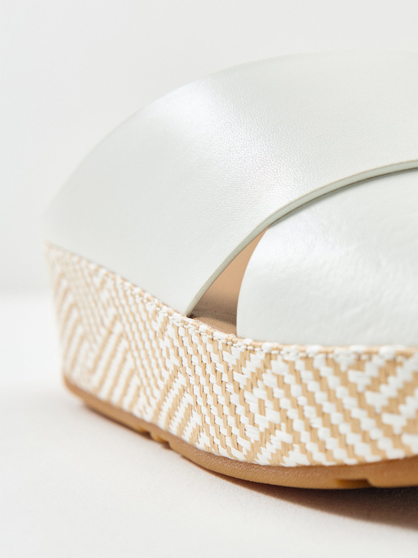Lulu Lux Graphic-Weave Leather Cross Slides Urban White
