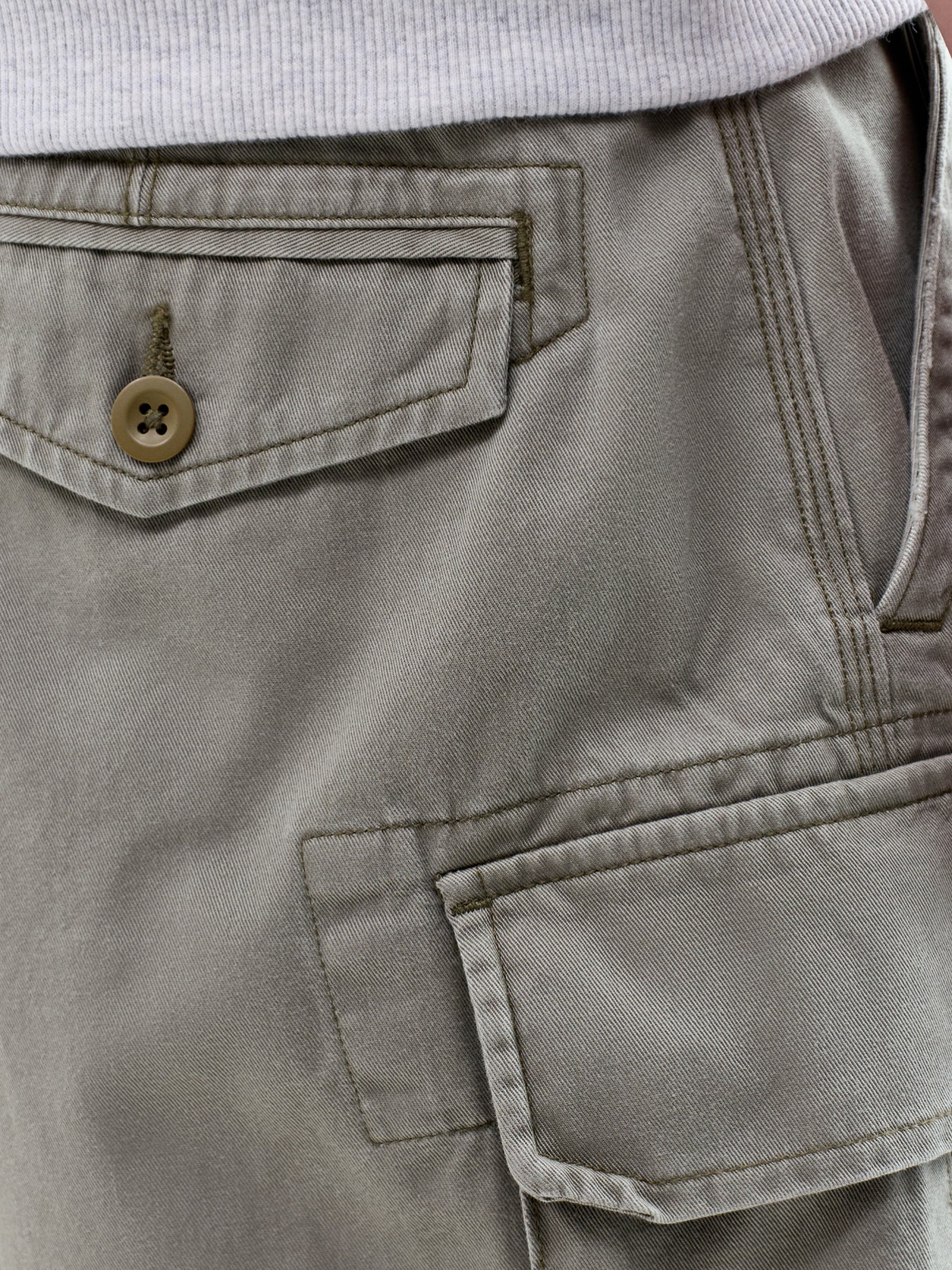 Gellar Cargo Shorts Green