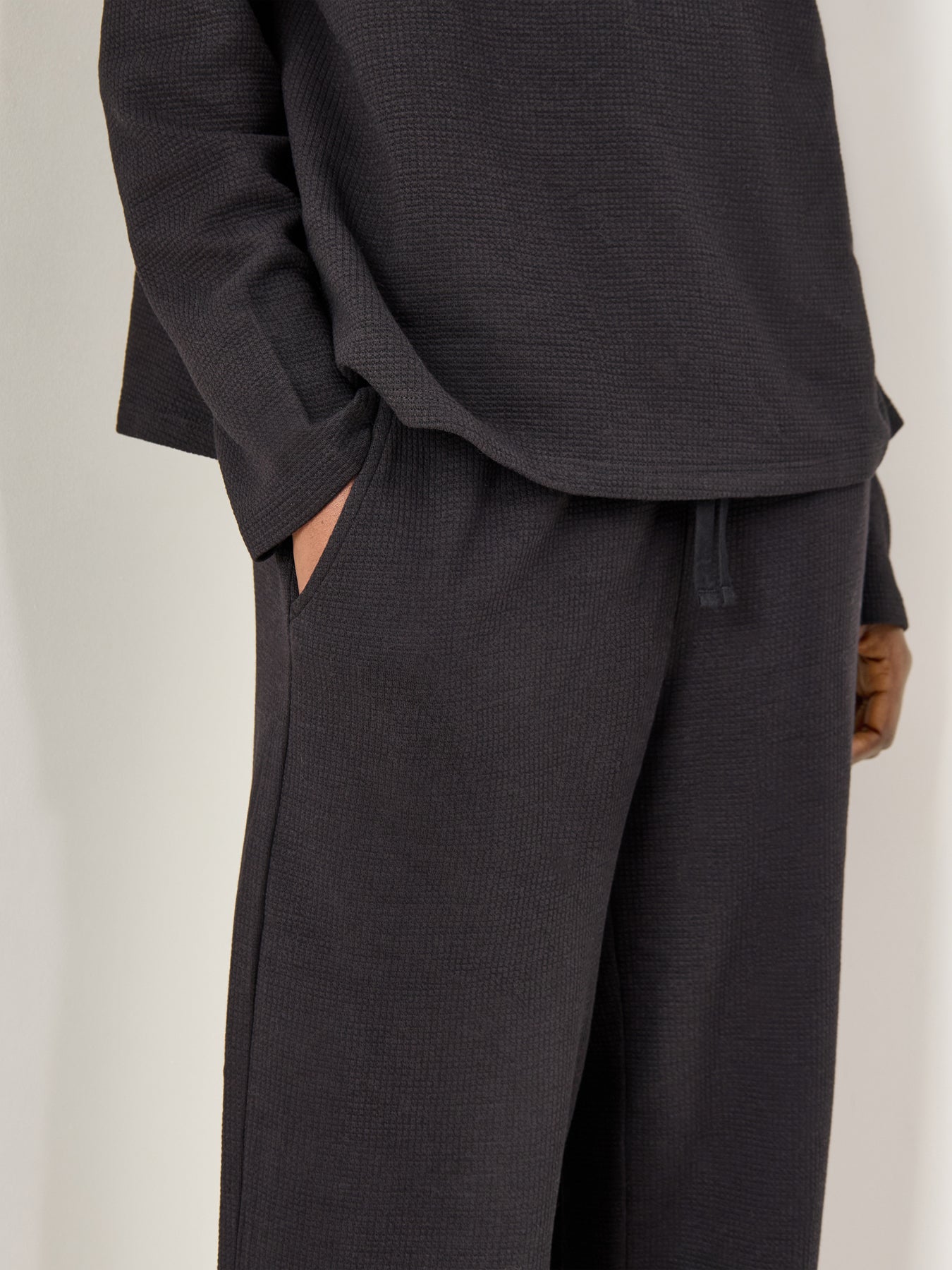 Wide Ankle Pant with Drawstring Black