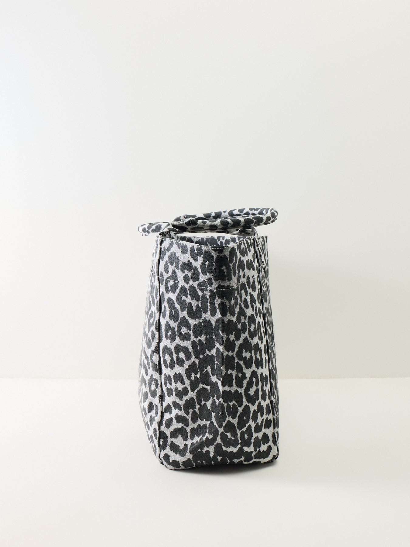 Medium Trapeze Shopper Sequin Silver
