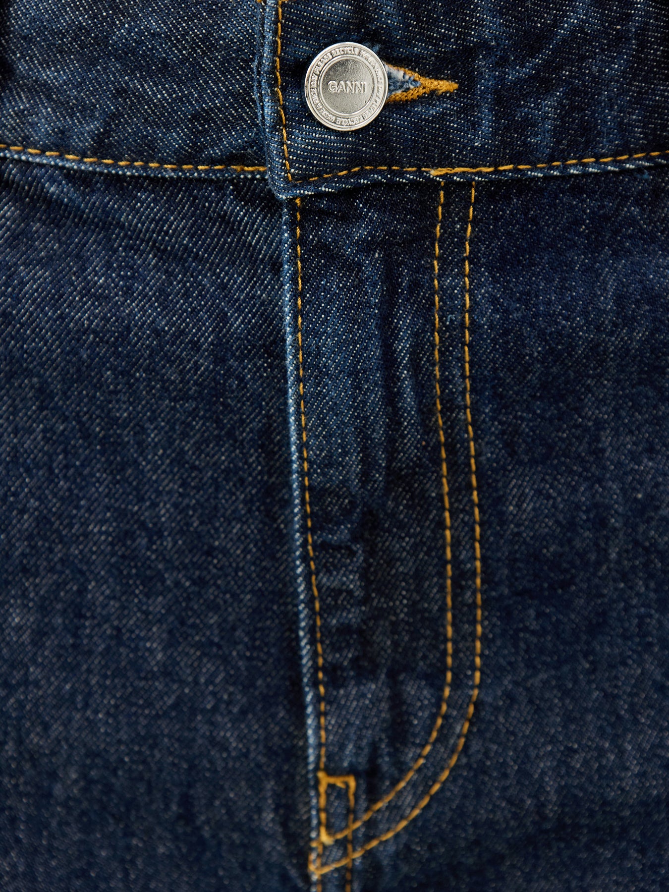 Essentials Rinse Denim Betzy Cropped Jeans