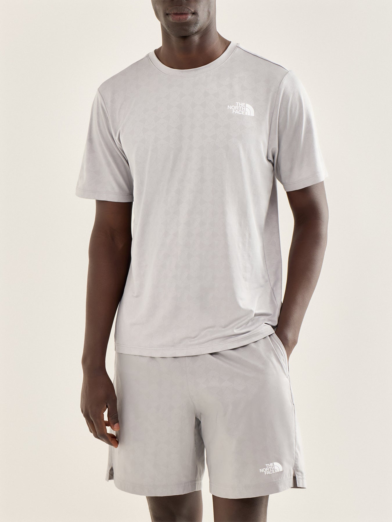 Pentadome Embossed Reg Short Slee Meld Grey