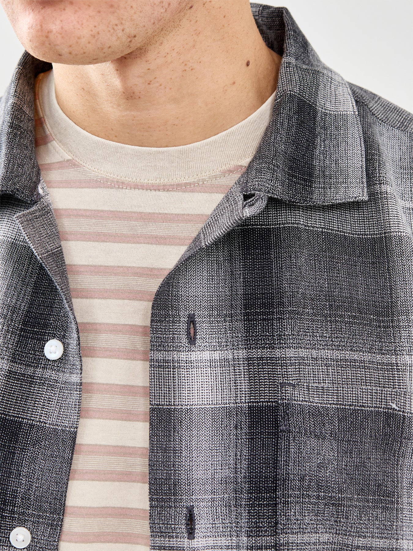 Red Tab Stripe T-Shirt Pink