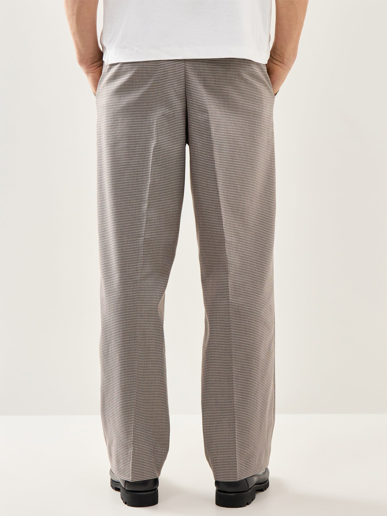 Toby Chino Grey