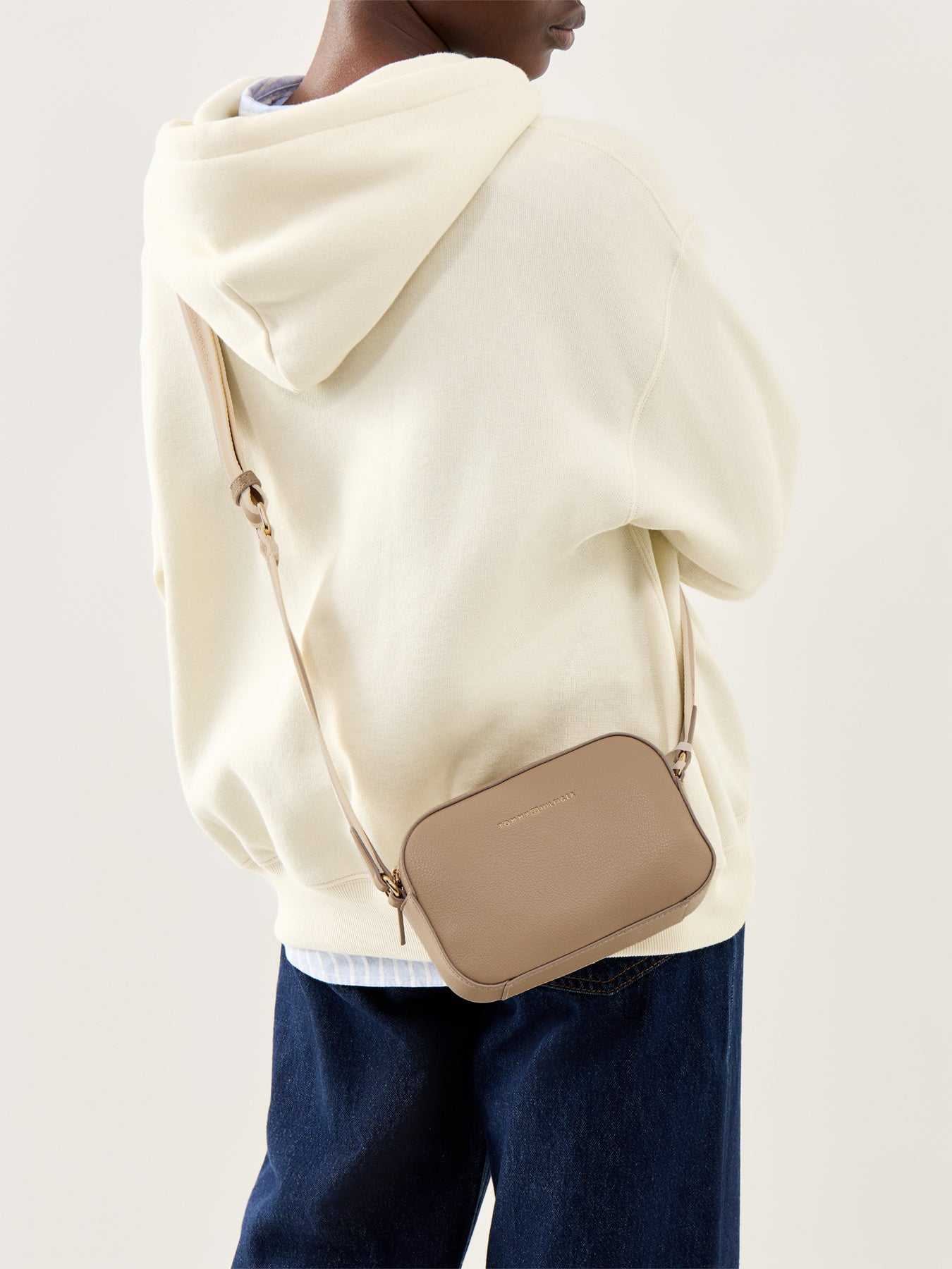Logotape Camera Bag Tan