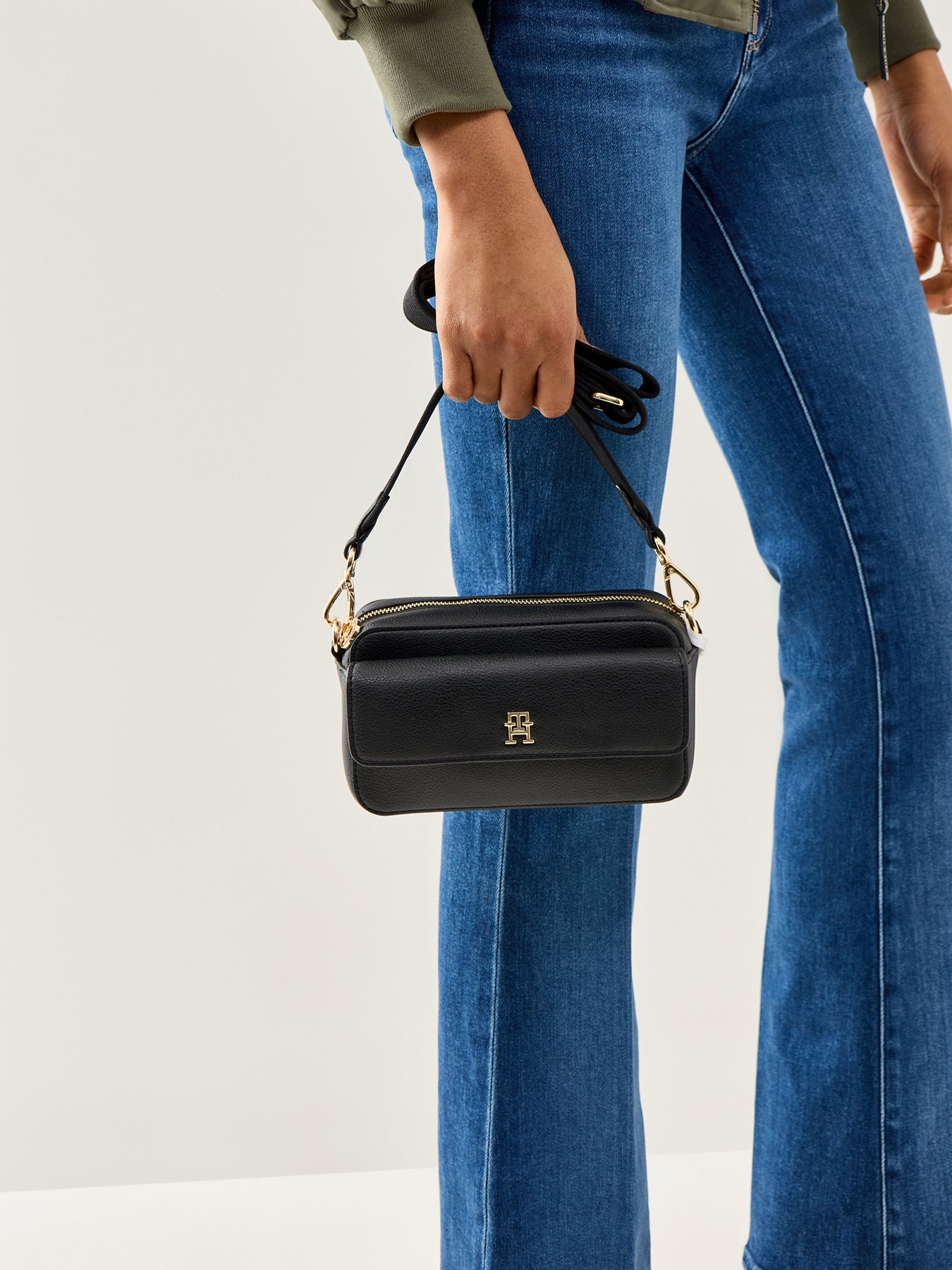 TH Distinct Camera Bag Black