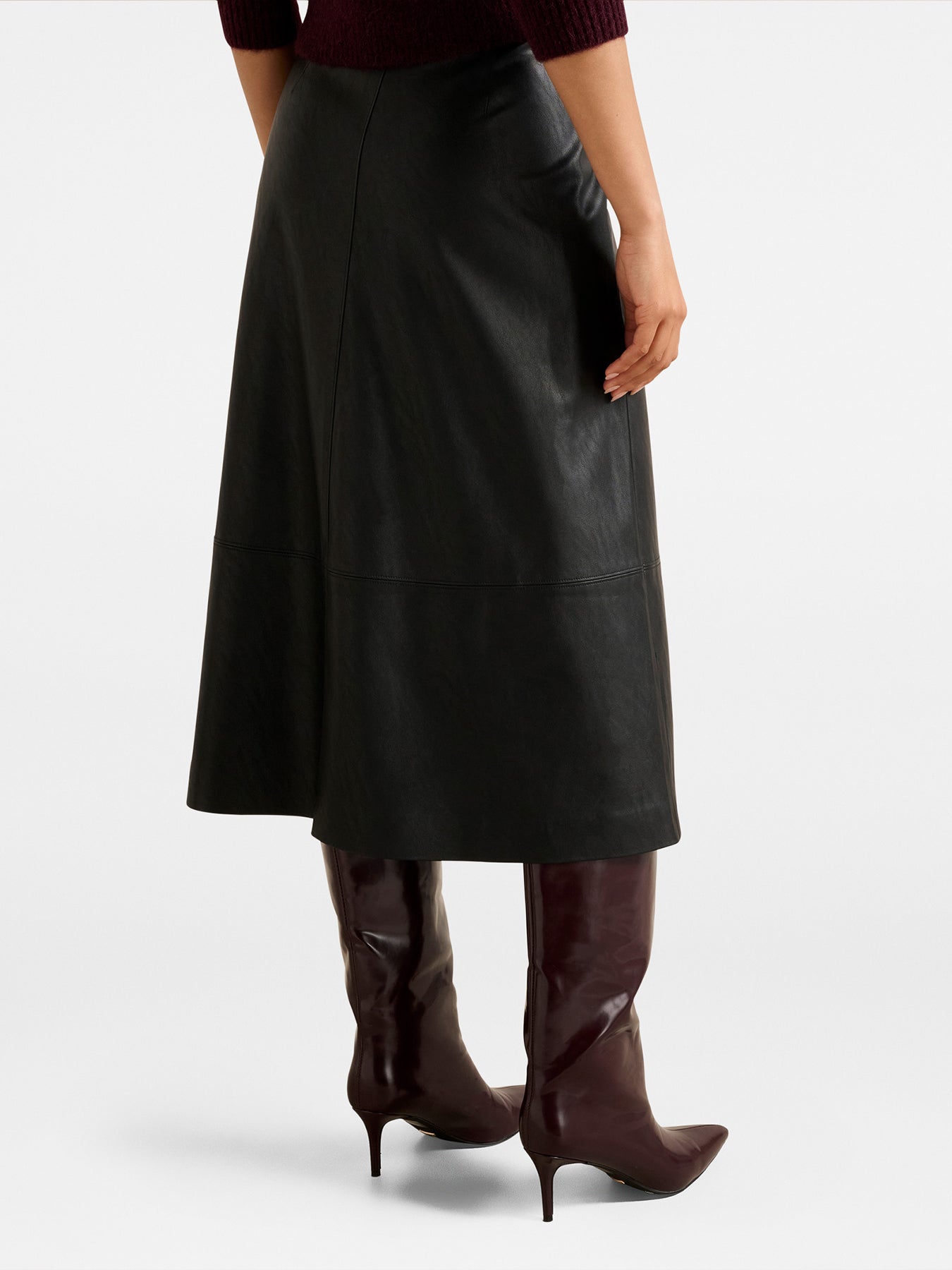 Jaelyn Vegan Leather Midi Skirt Red