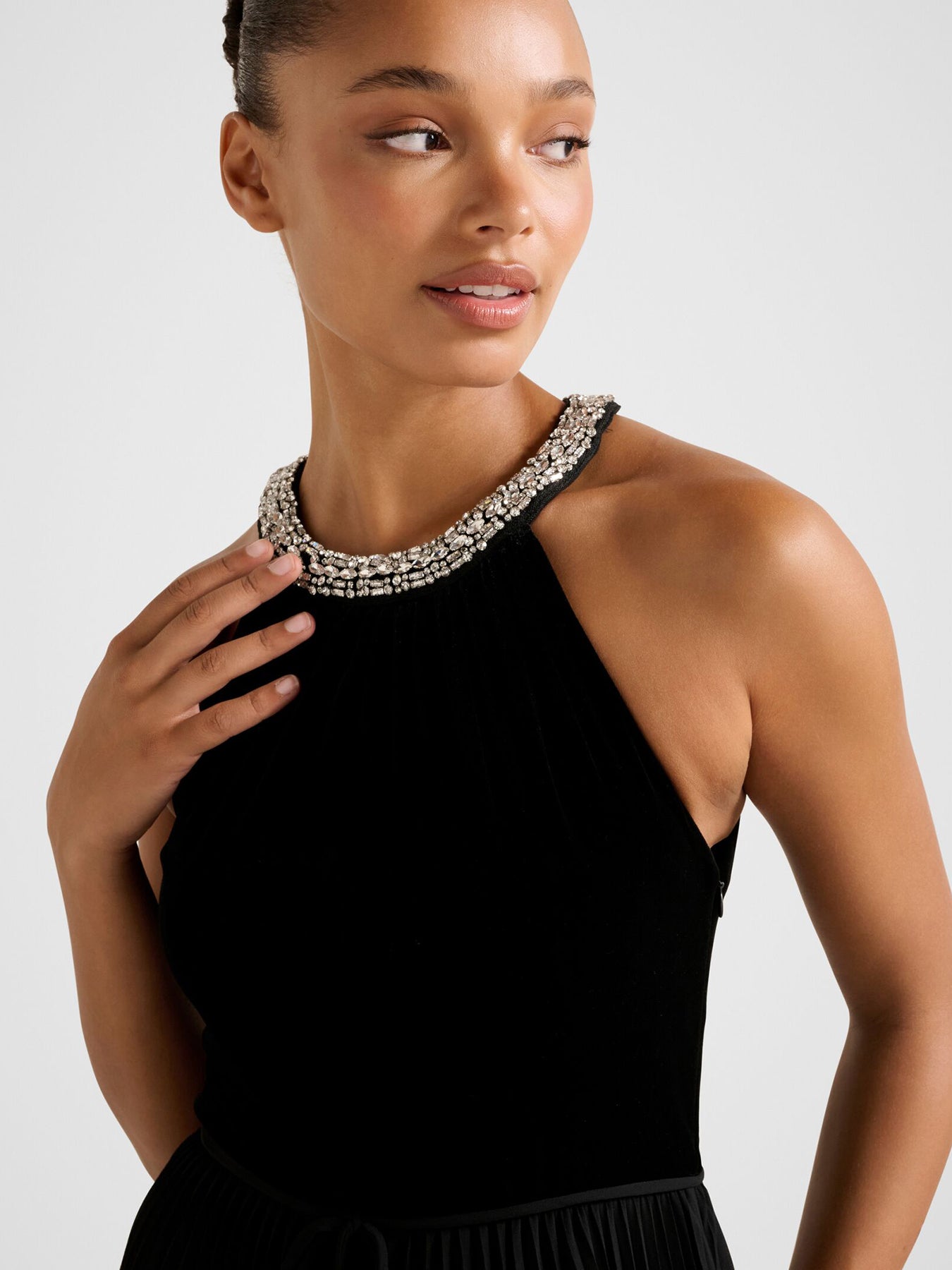 Gwen Halter Neck Pleated Midi Dress Black