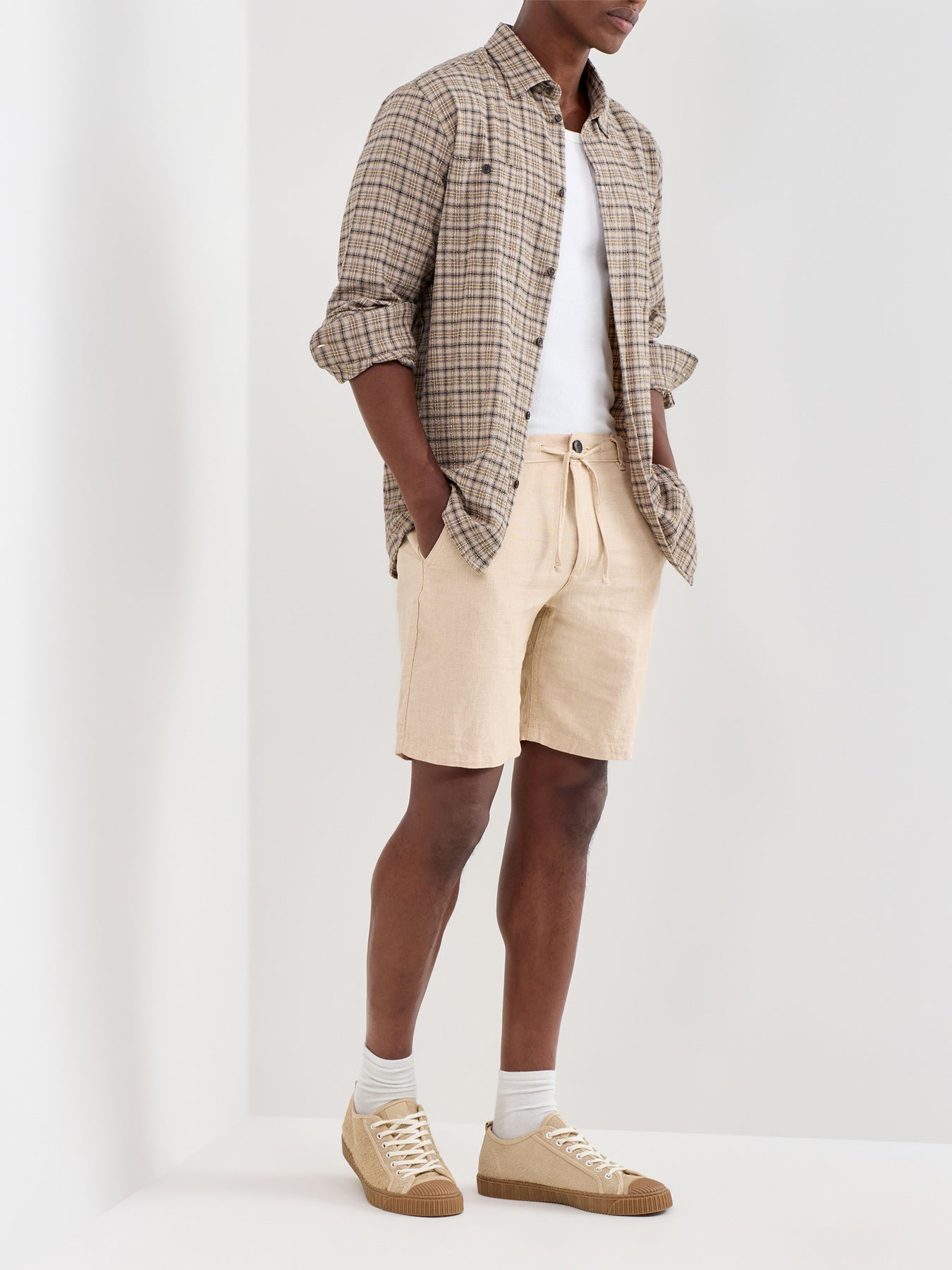 Brody Linen Blend Shorts Beige