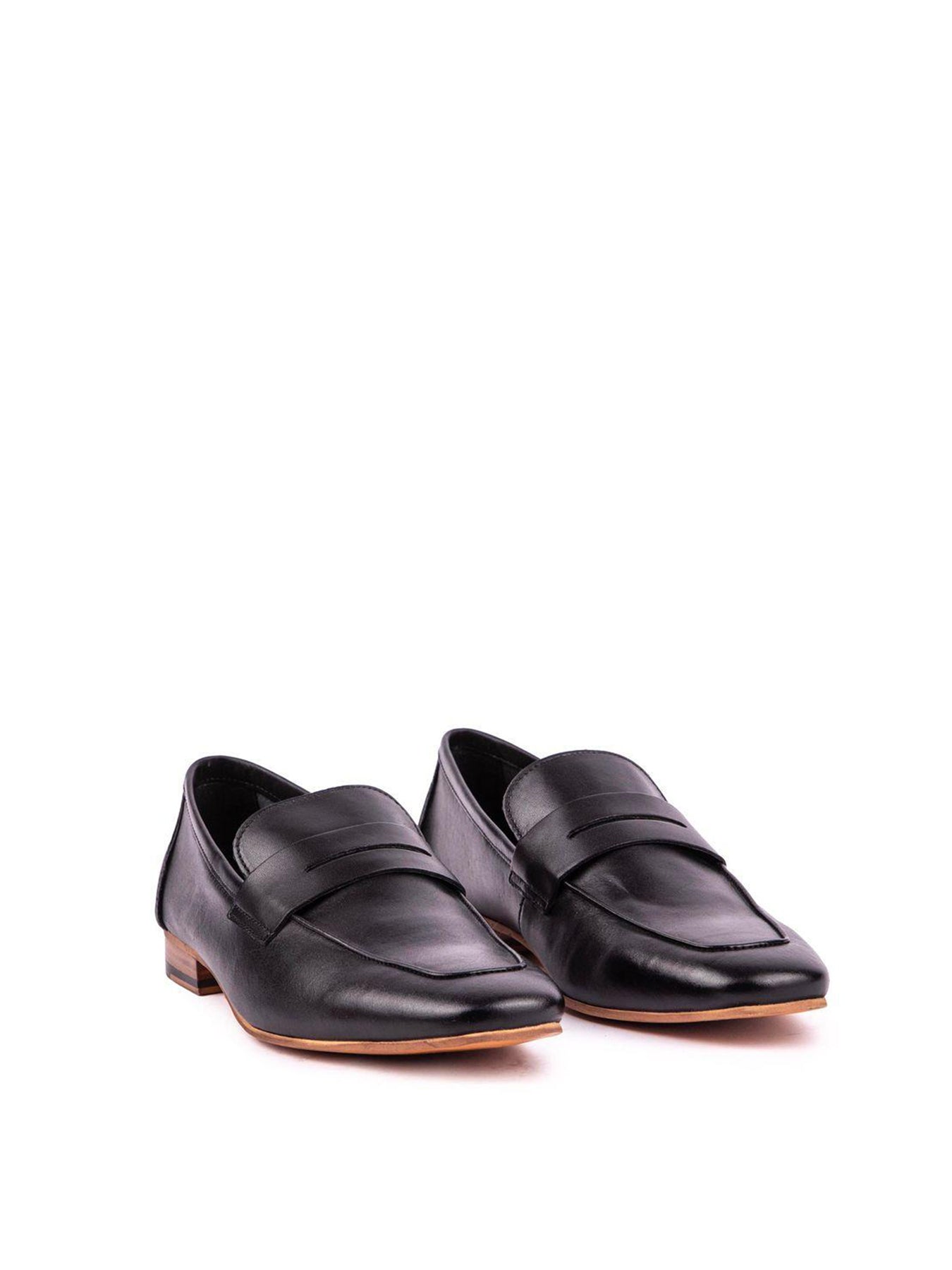 Capri Penny Shoes Black