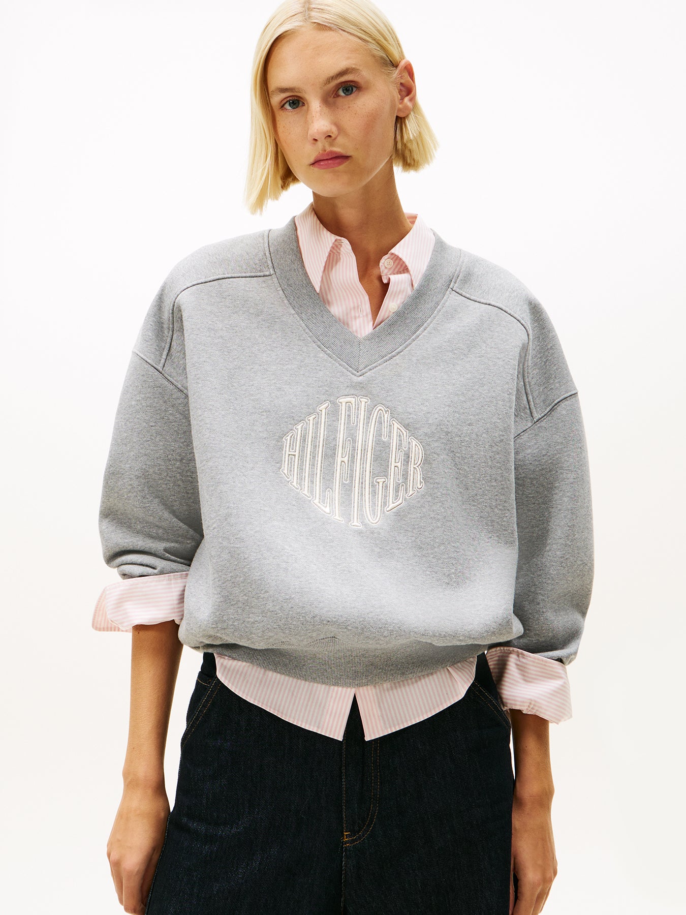 Logo V-Neck Sweatshirt Grey