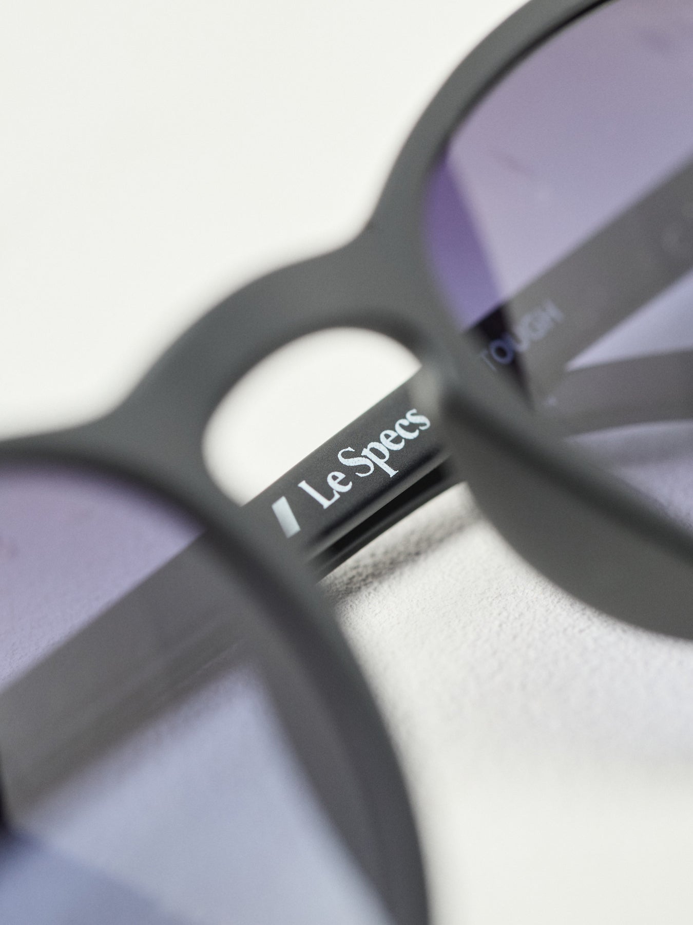 Gradient Invincible Sunglasses Black