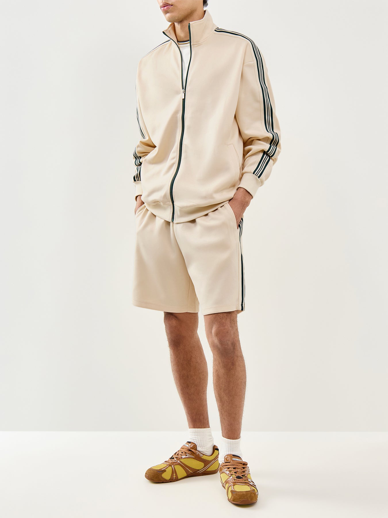 Relaxed Track Sweatshorts Cream