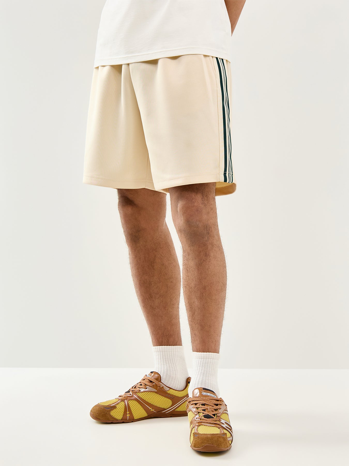 Relaxed Track Sweatshorts Cream