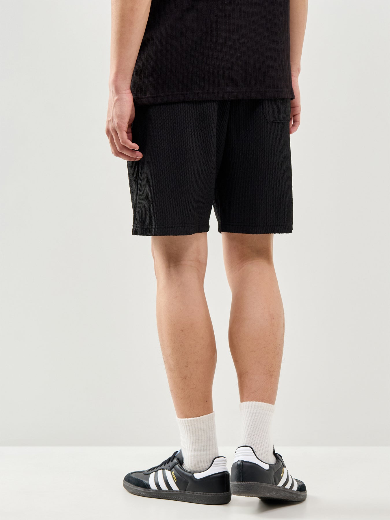 Lazio Relaxed Plissé Shorts Black