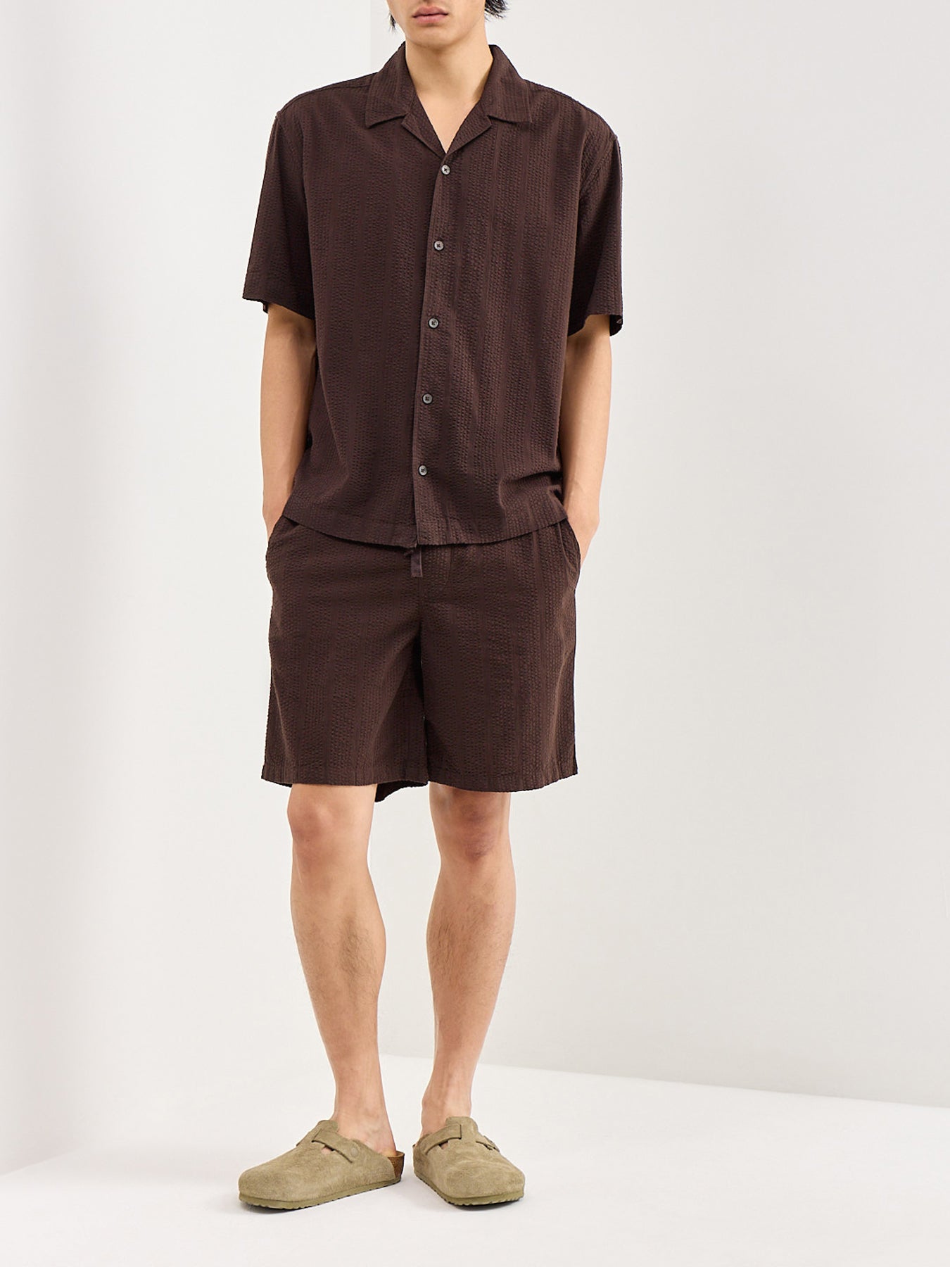 Cruz Seersucker Jogger Shorts Brown