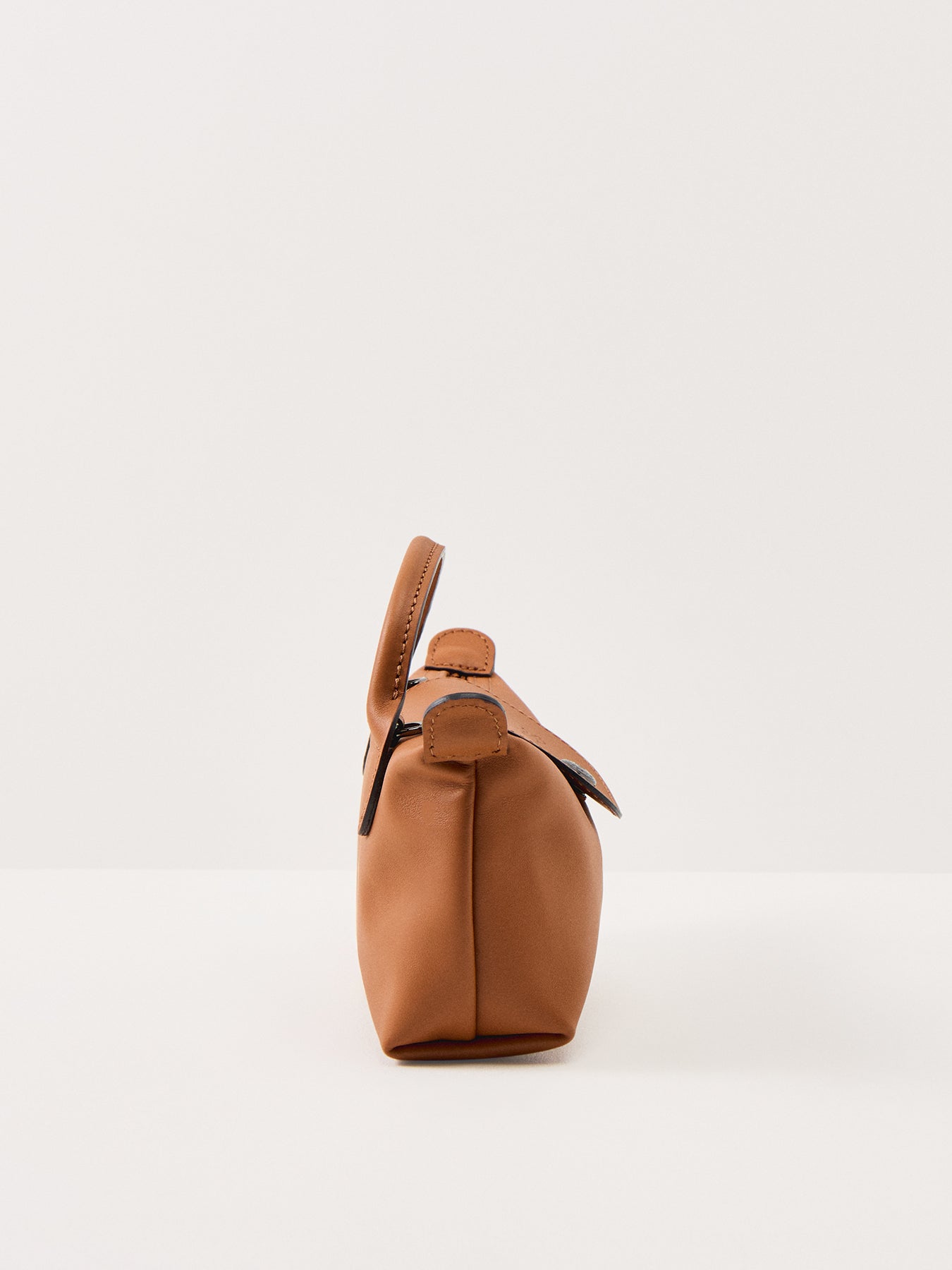 Le Pliage Xtra Extra-Small Leather Pouch Cashew