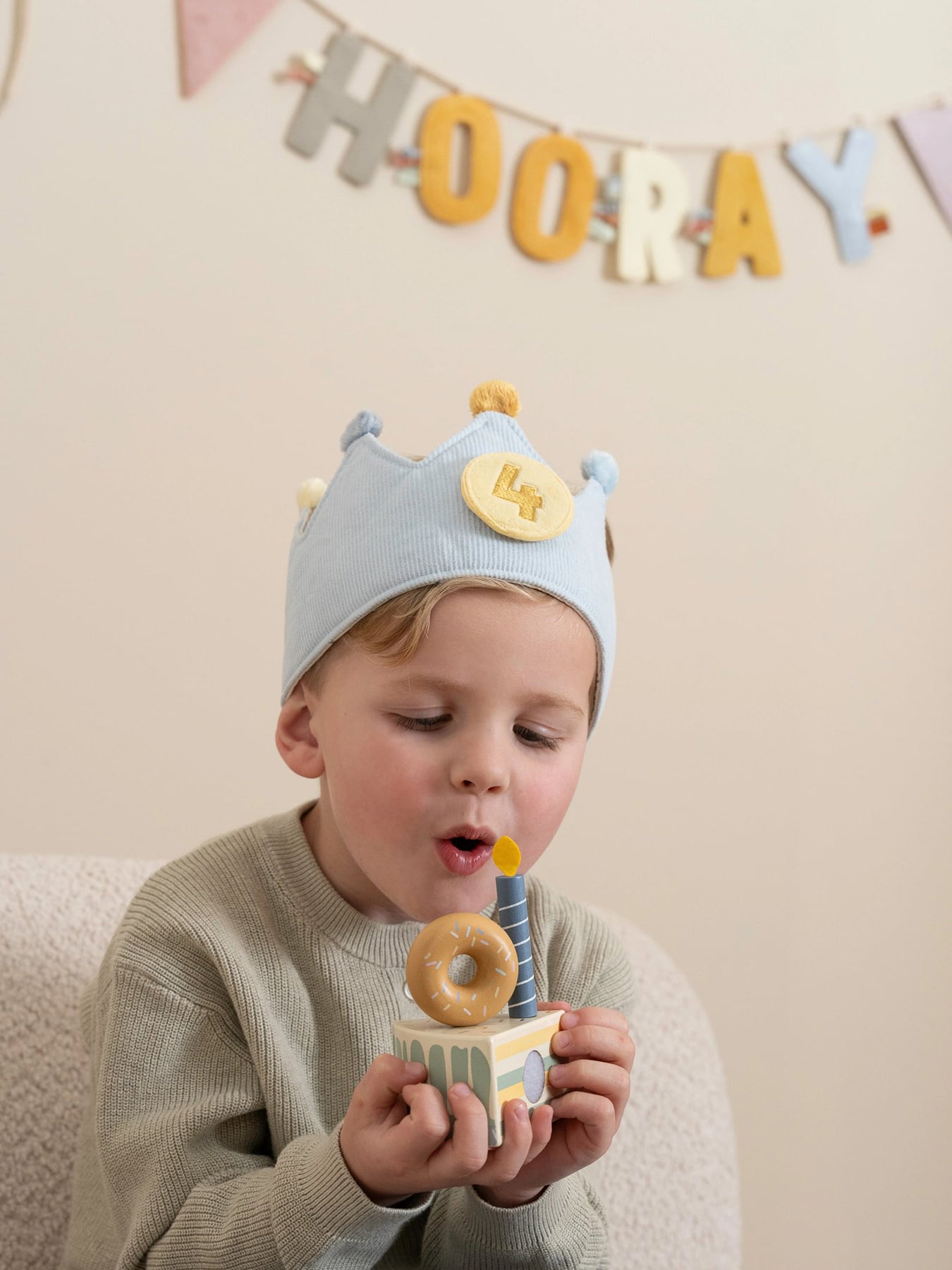 Birthday Crown with Numbers
