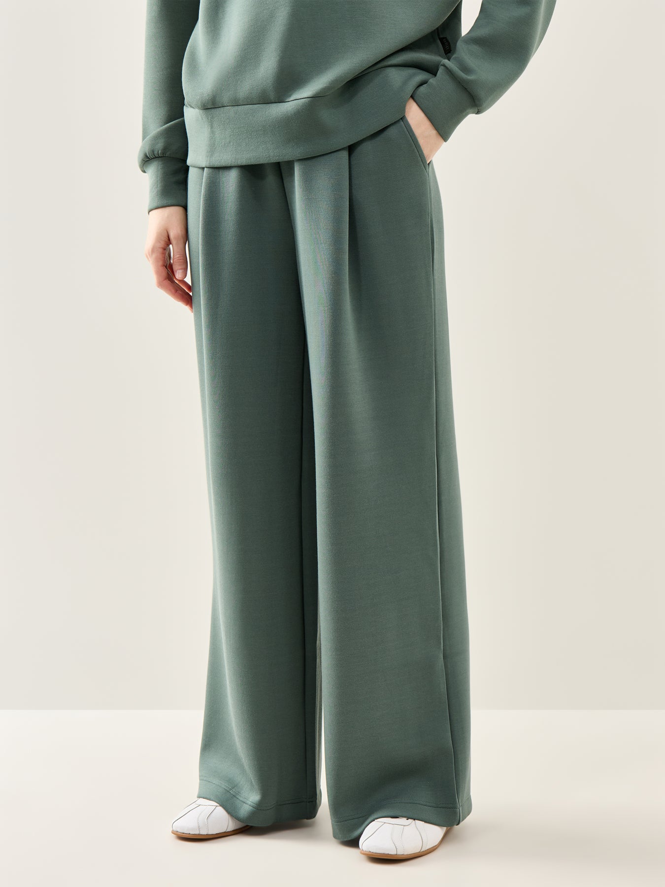The Extra Wide Leg Pant 29.5