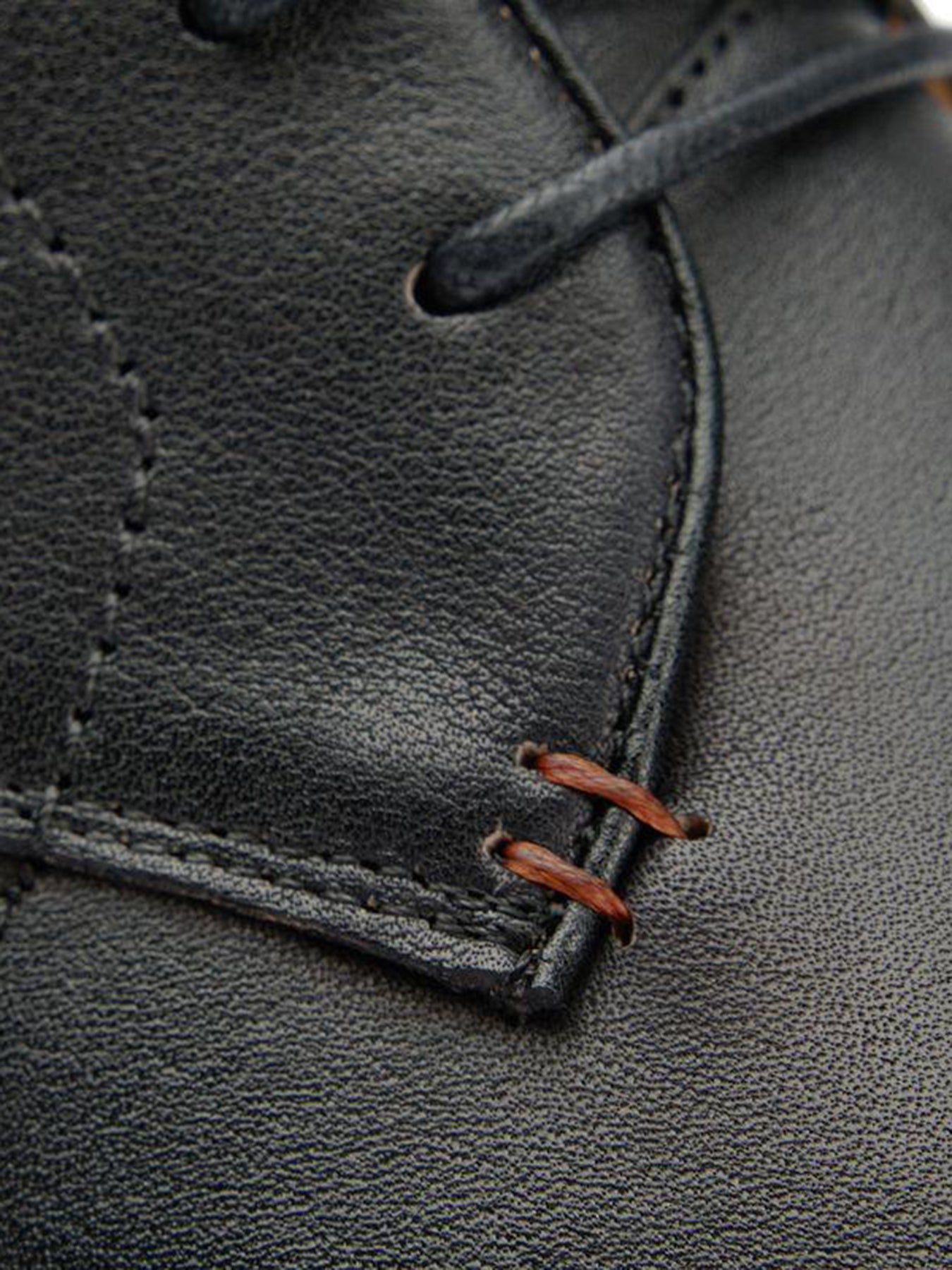 Byrd 2 Chukka Boots Black