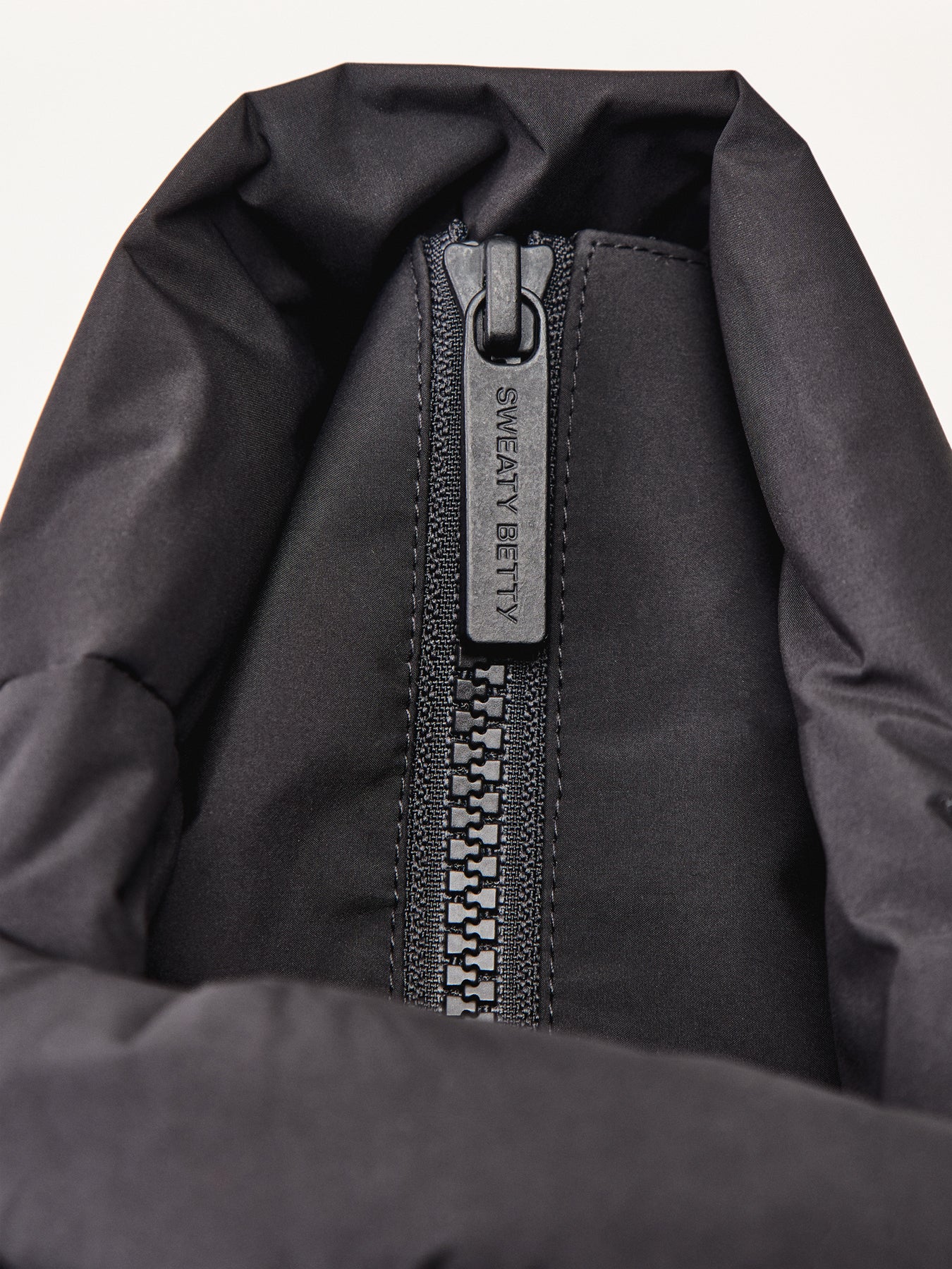 Nimbus Mini Cloud Bag Black