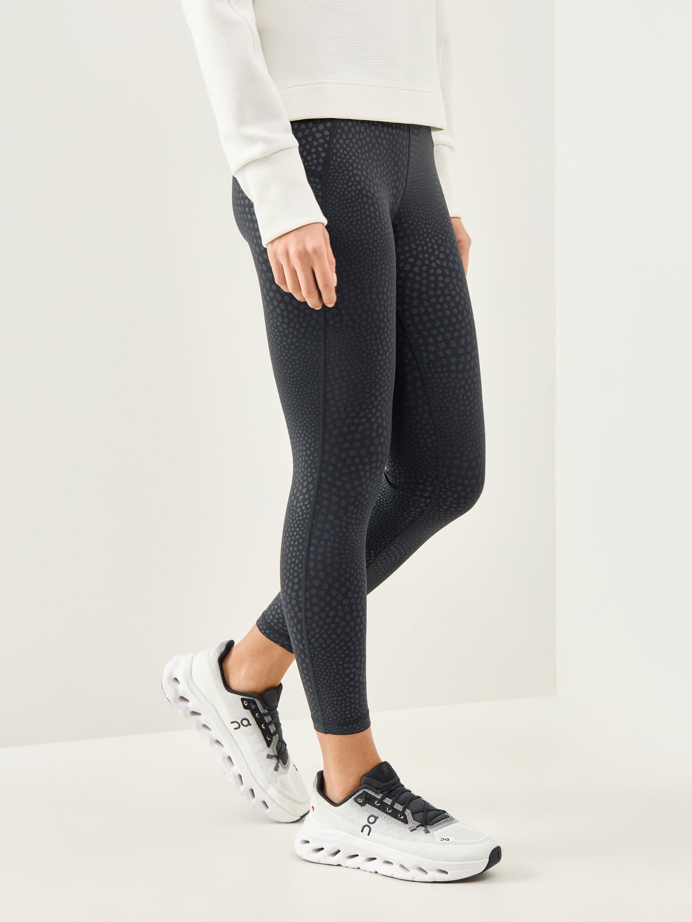 All Day 7/8 Embossed Leggings Black