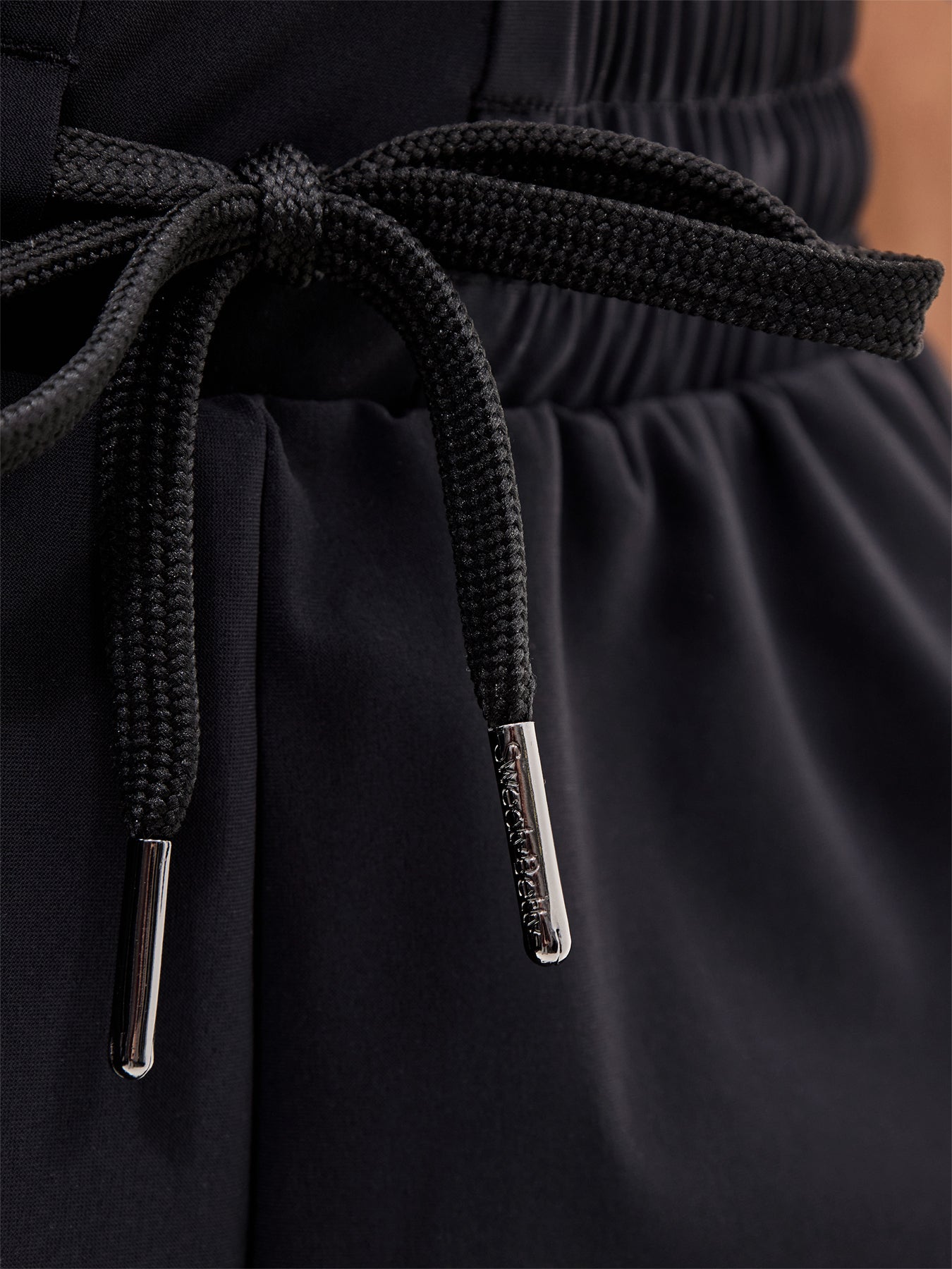 Explorer Track Piped Short Black