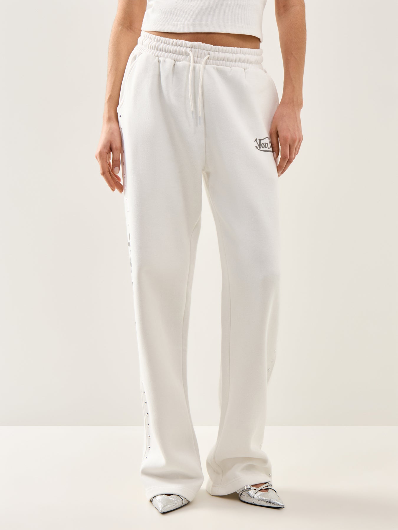 Jogger Studs White