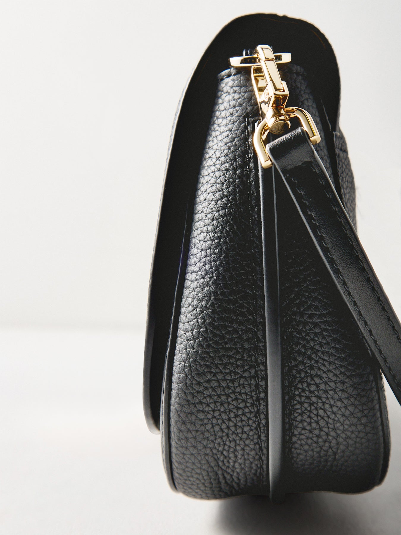 Nolita Medium Chain Convertible Shoulder Bag Black