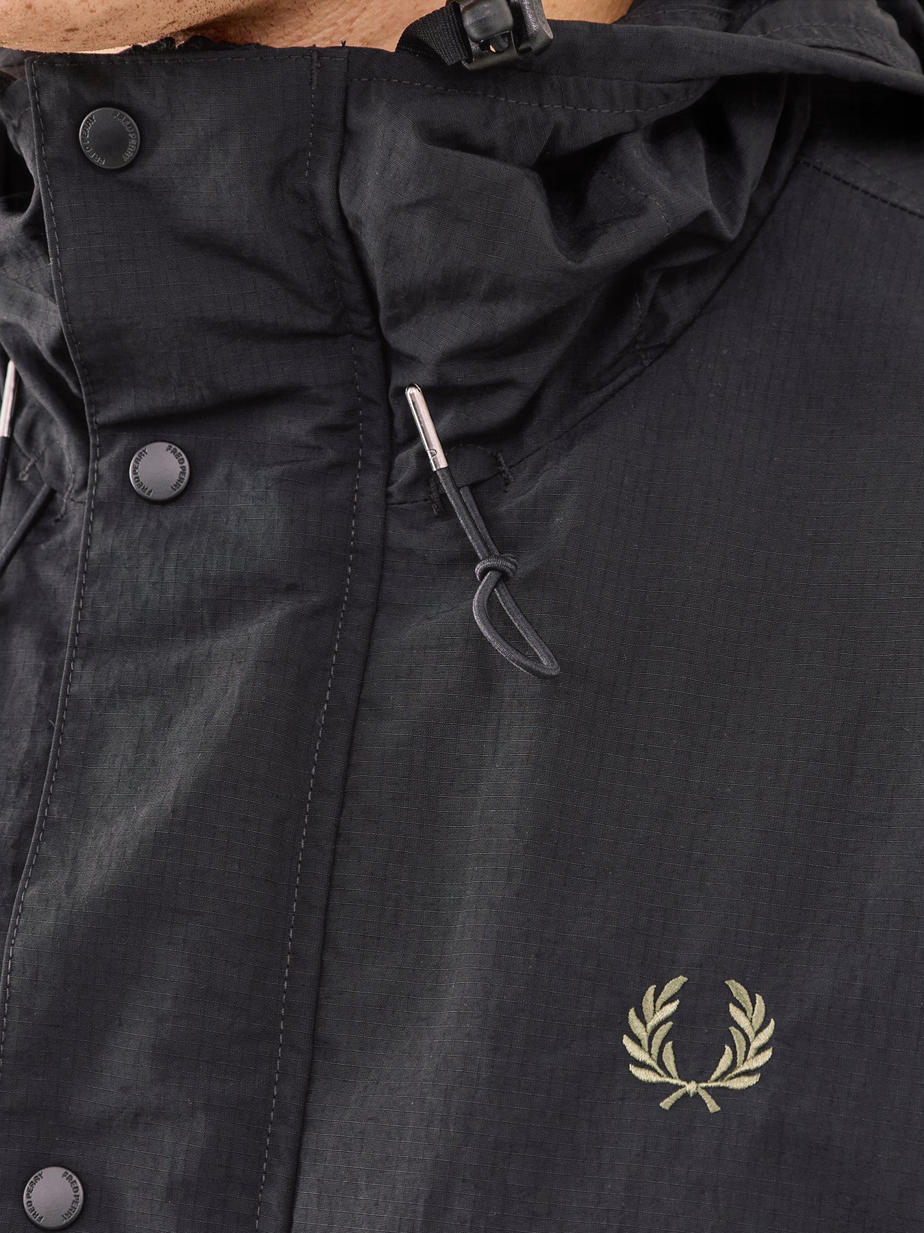 Cropped Ripstop Parka Black