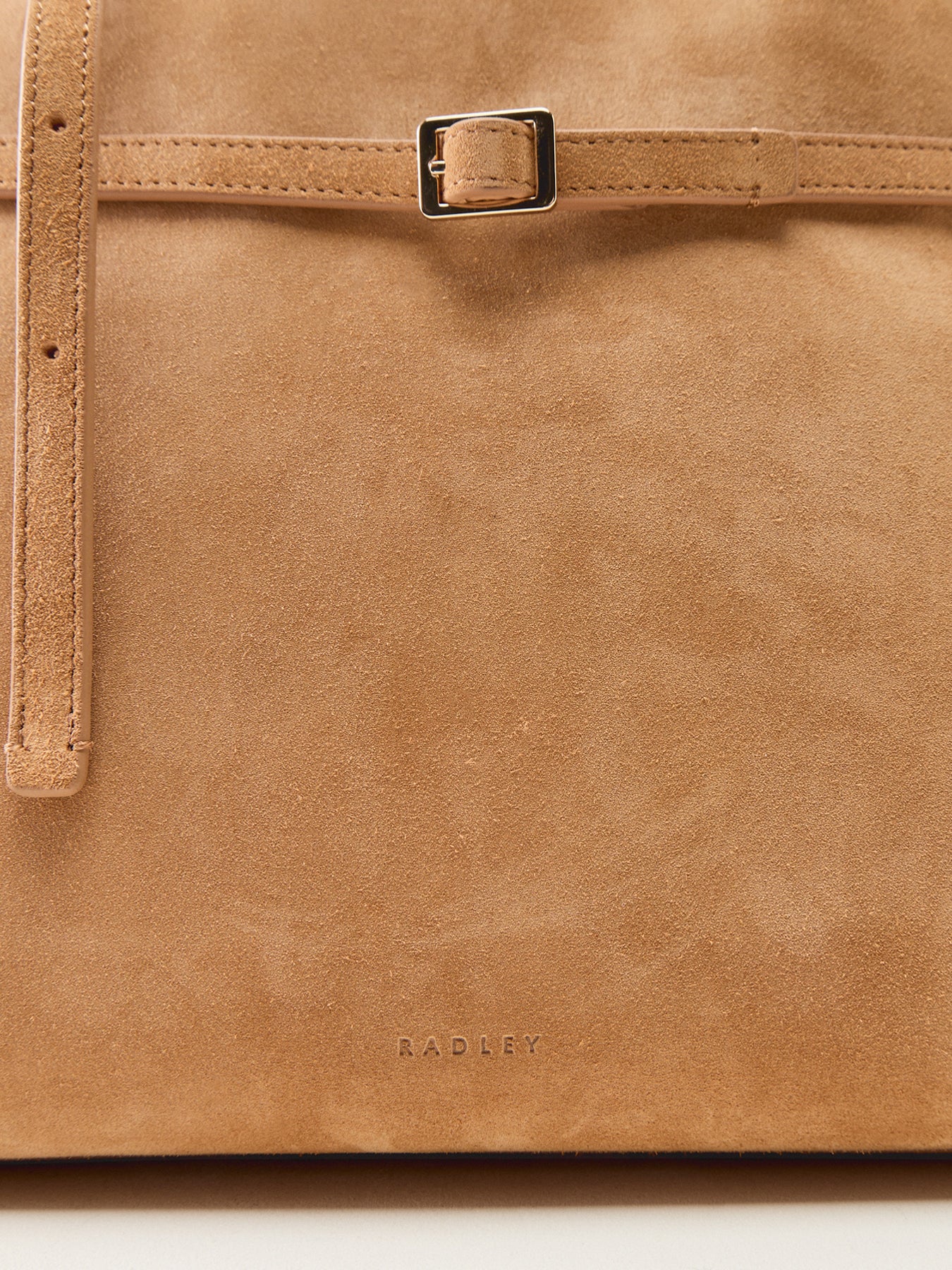 The Christina Large Zip Shoulder Bag Tan