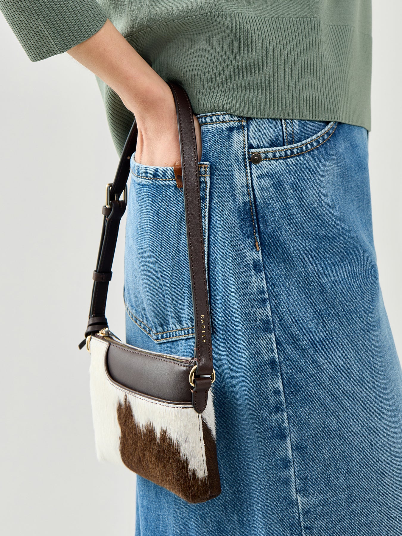 Pockets Cowhide Mini Zip Top Shoulder Bag Brown