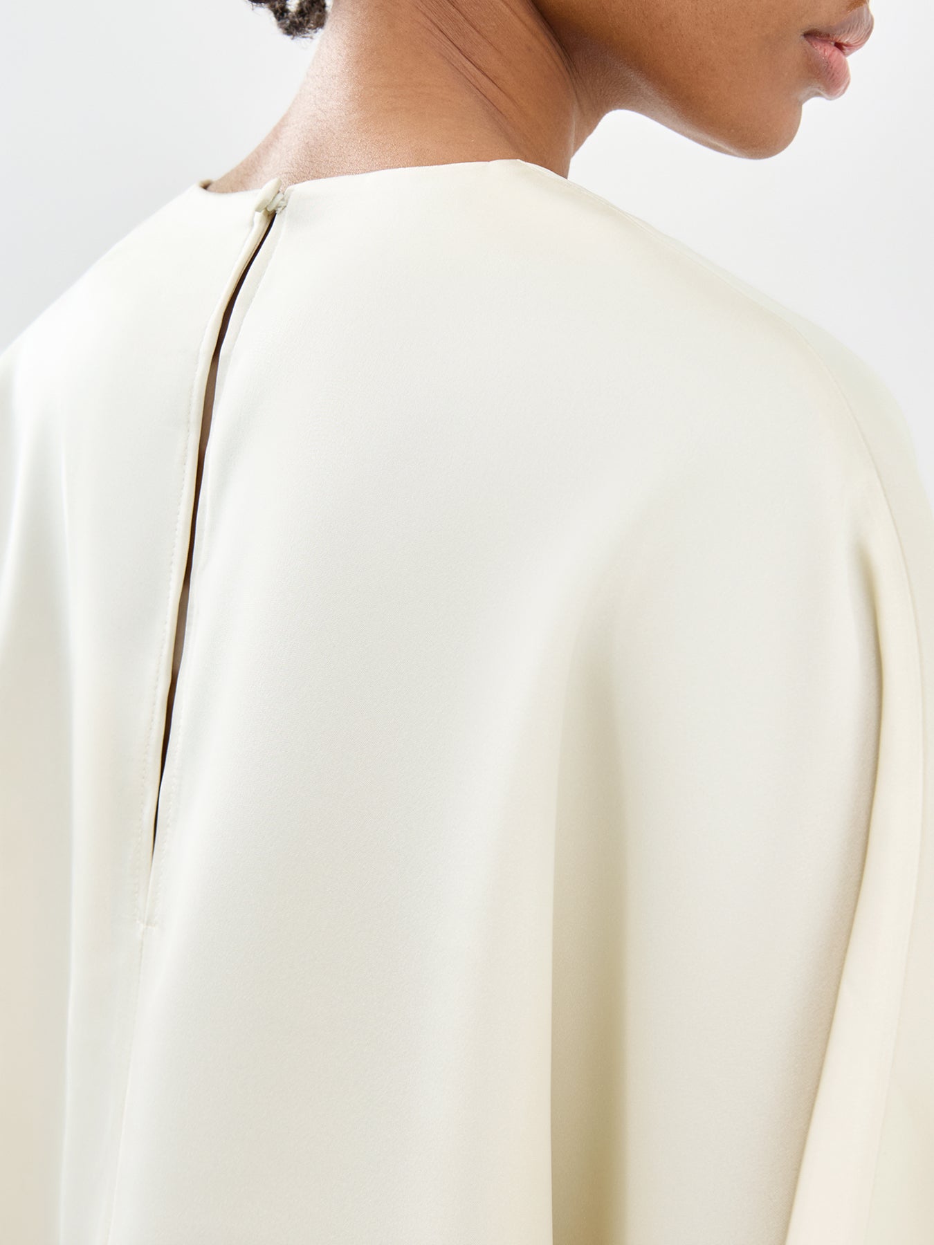 Breya Satin T-Shirt Cream