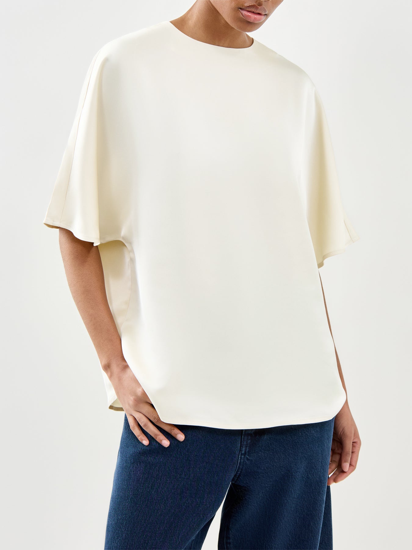 Breya Satin T-Shirt Cream