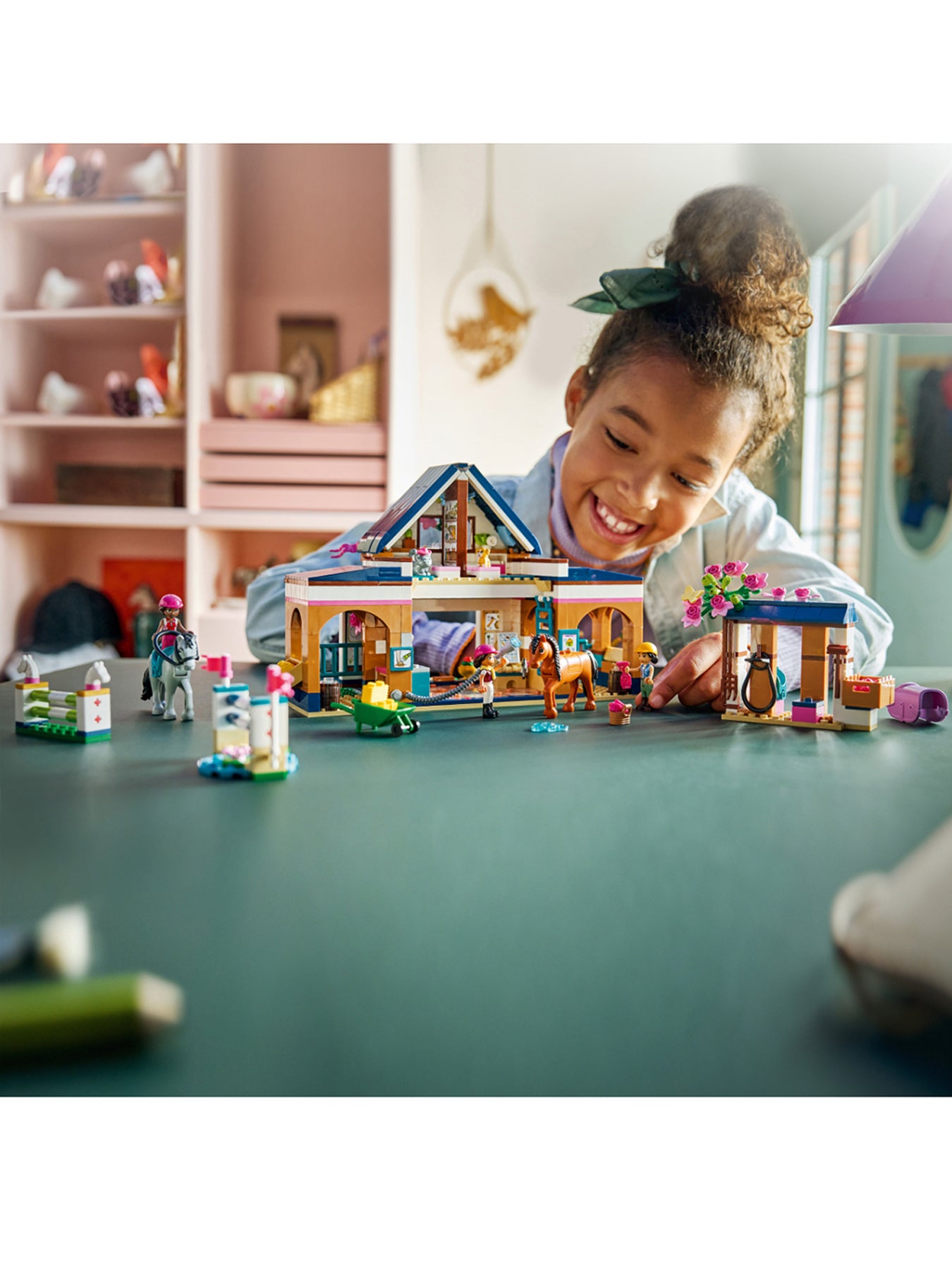 Friends Horse Stable and Riding Academy Set 42688