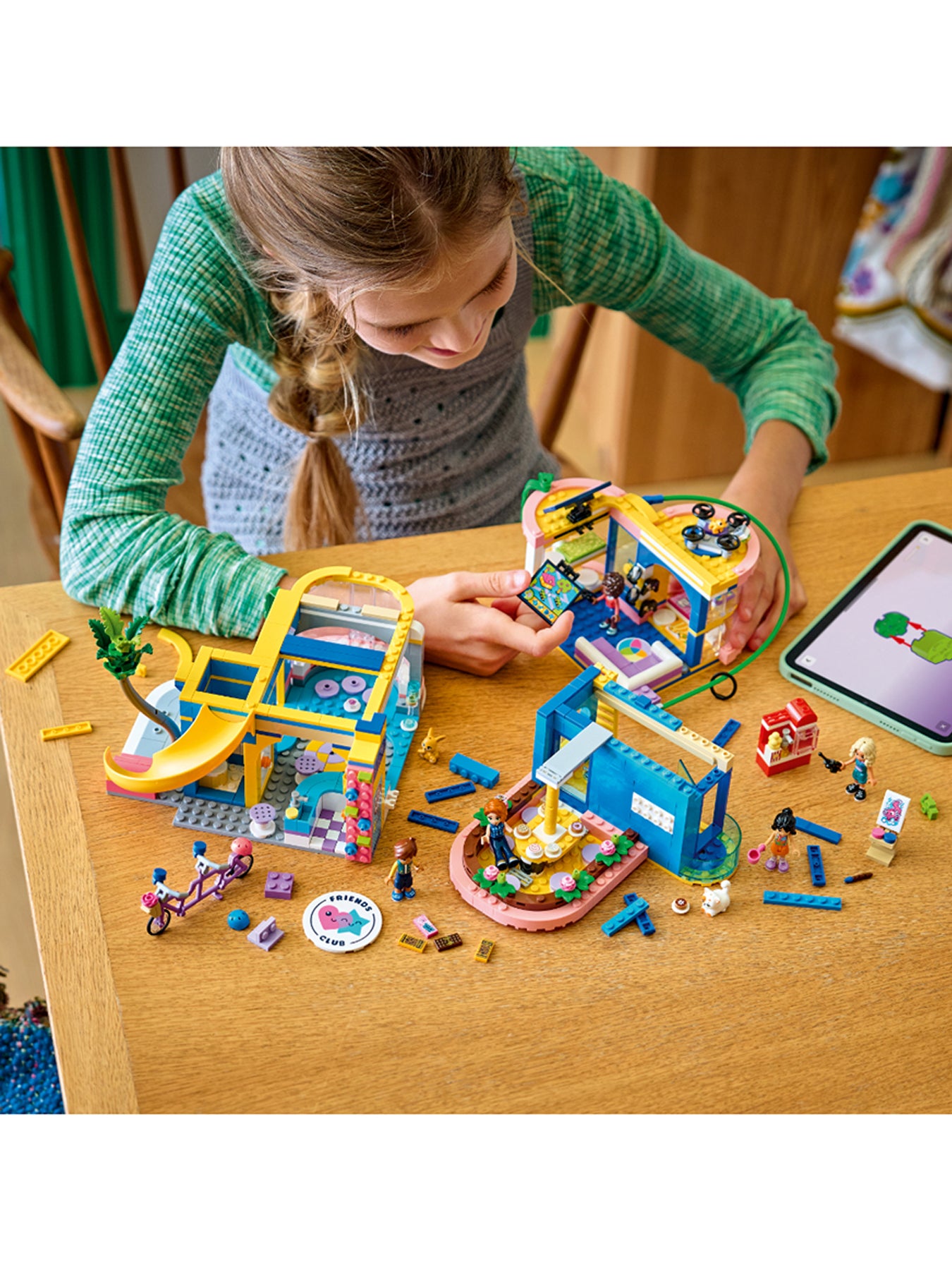 Friends Club House Building Set 42689