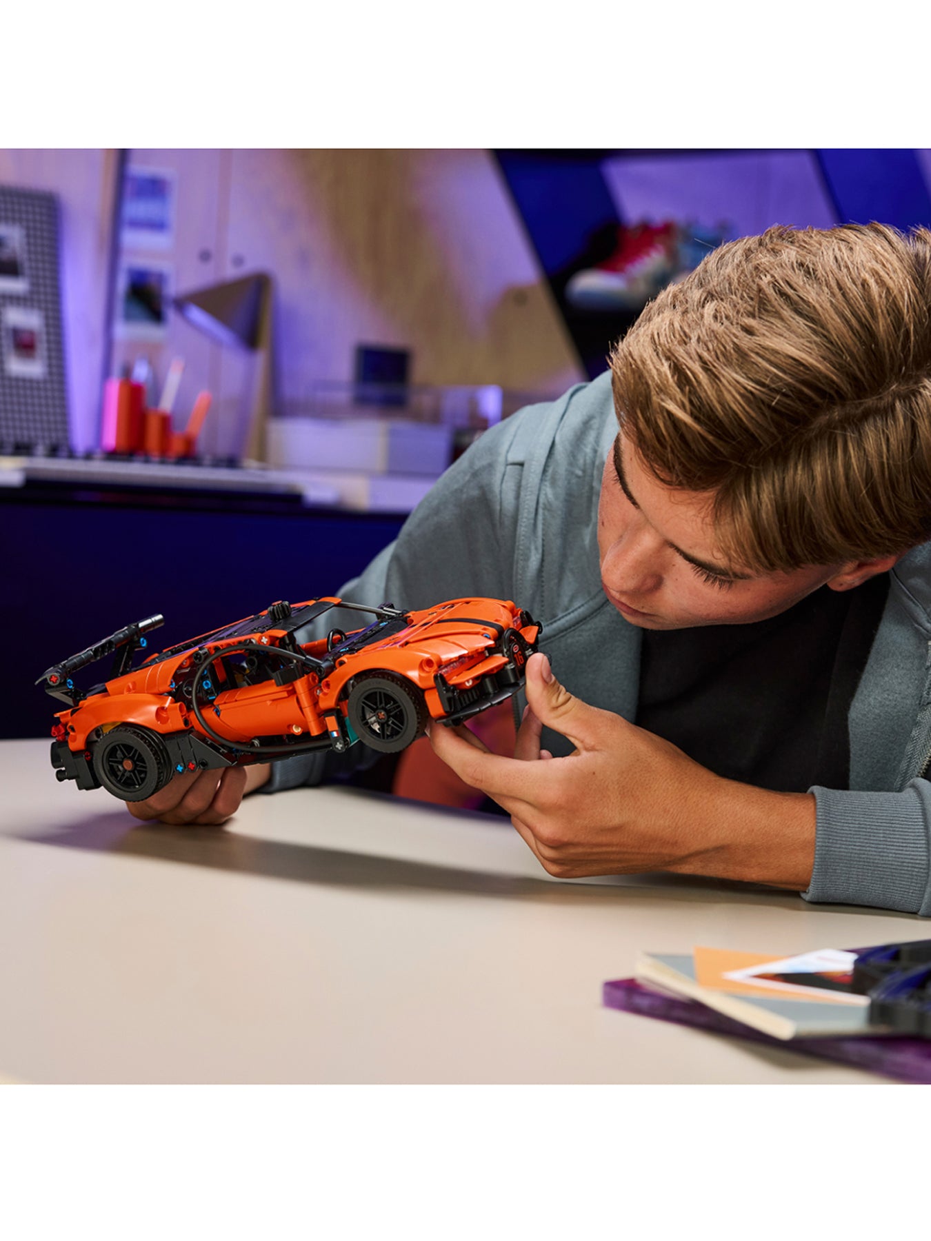 Technic Bugatti Chiron Pur Sport Hypercar 42222