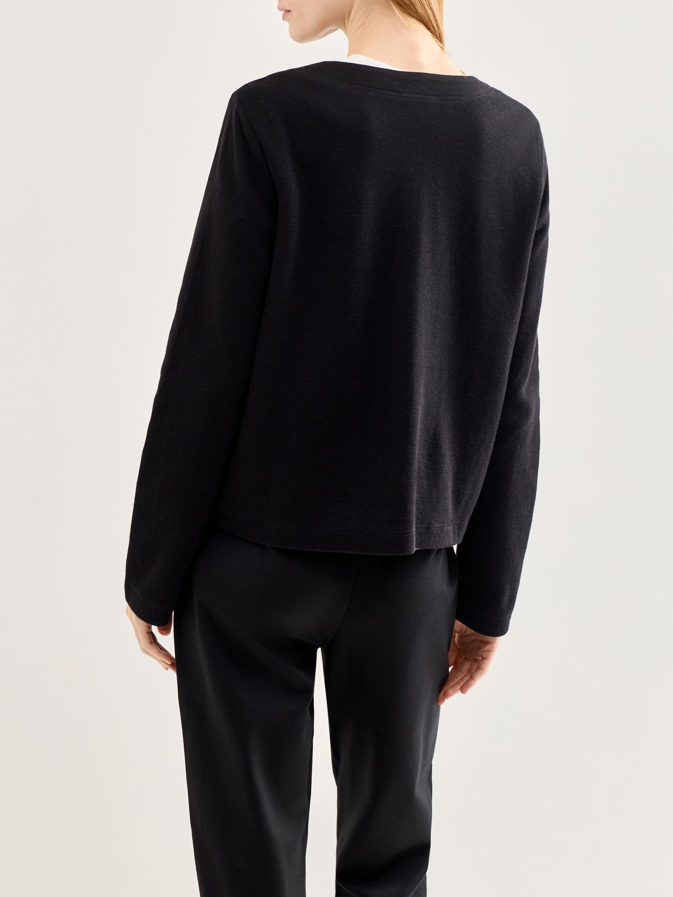 Short Round Neck Jacket Black