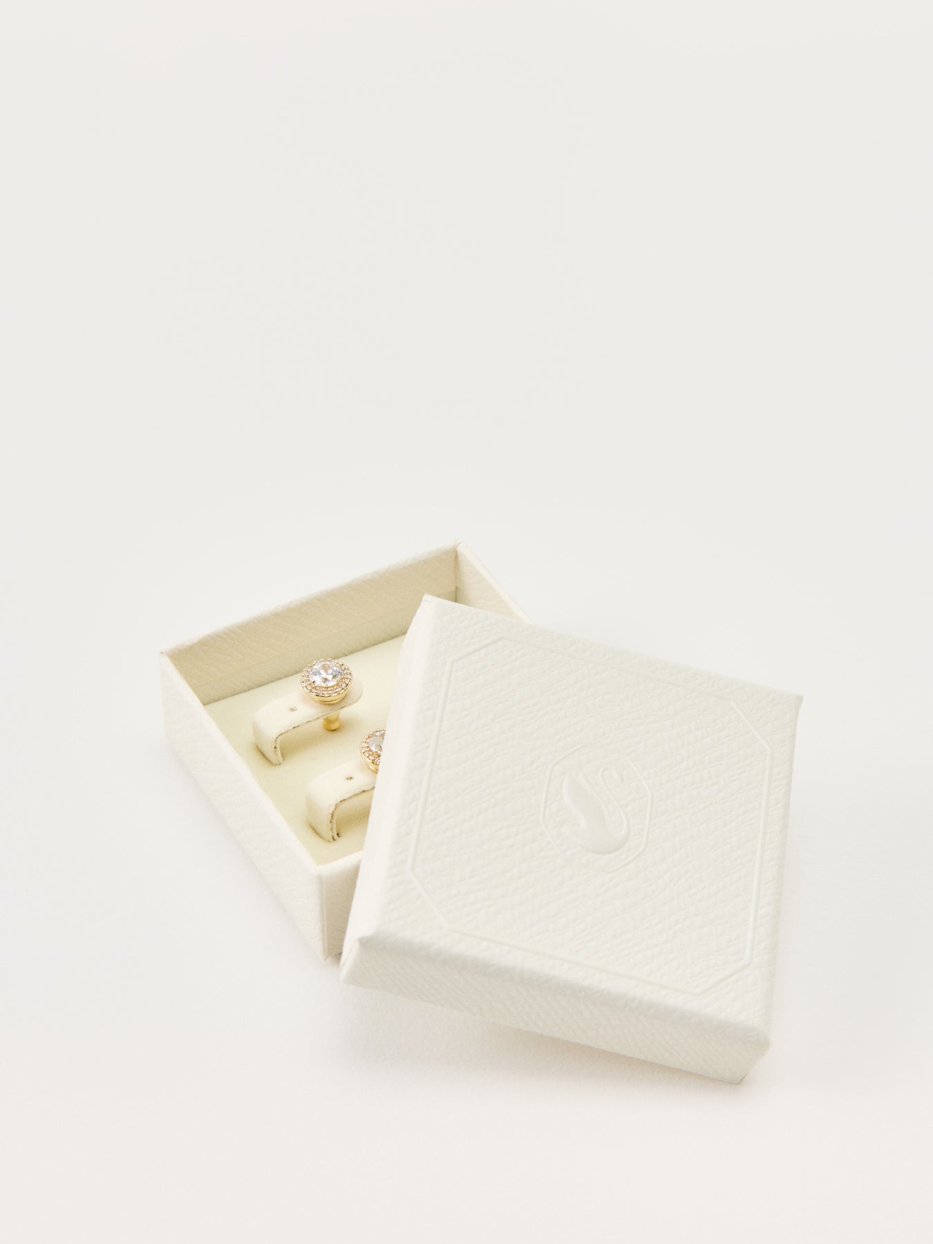 Una Pave Stud Earrings Gold