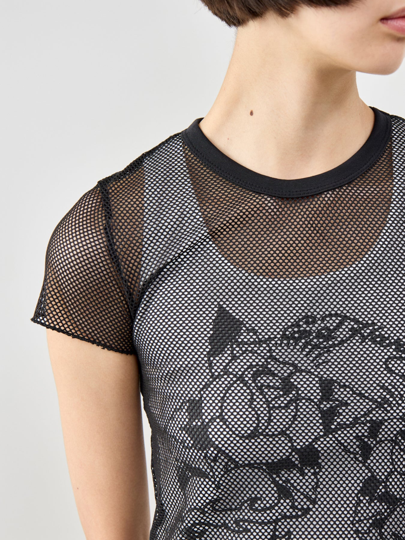 Double Layer Climbing Rose Mesh T-Shirt Black