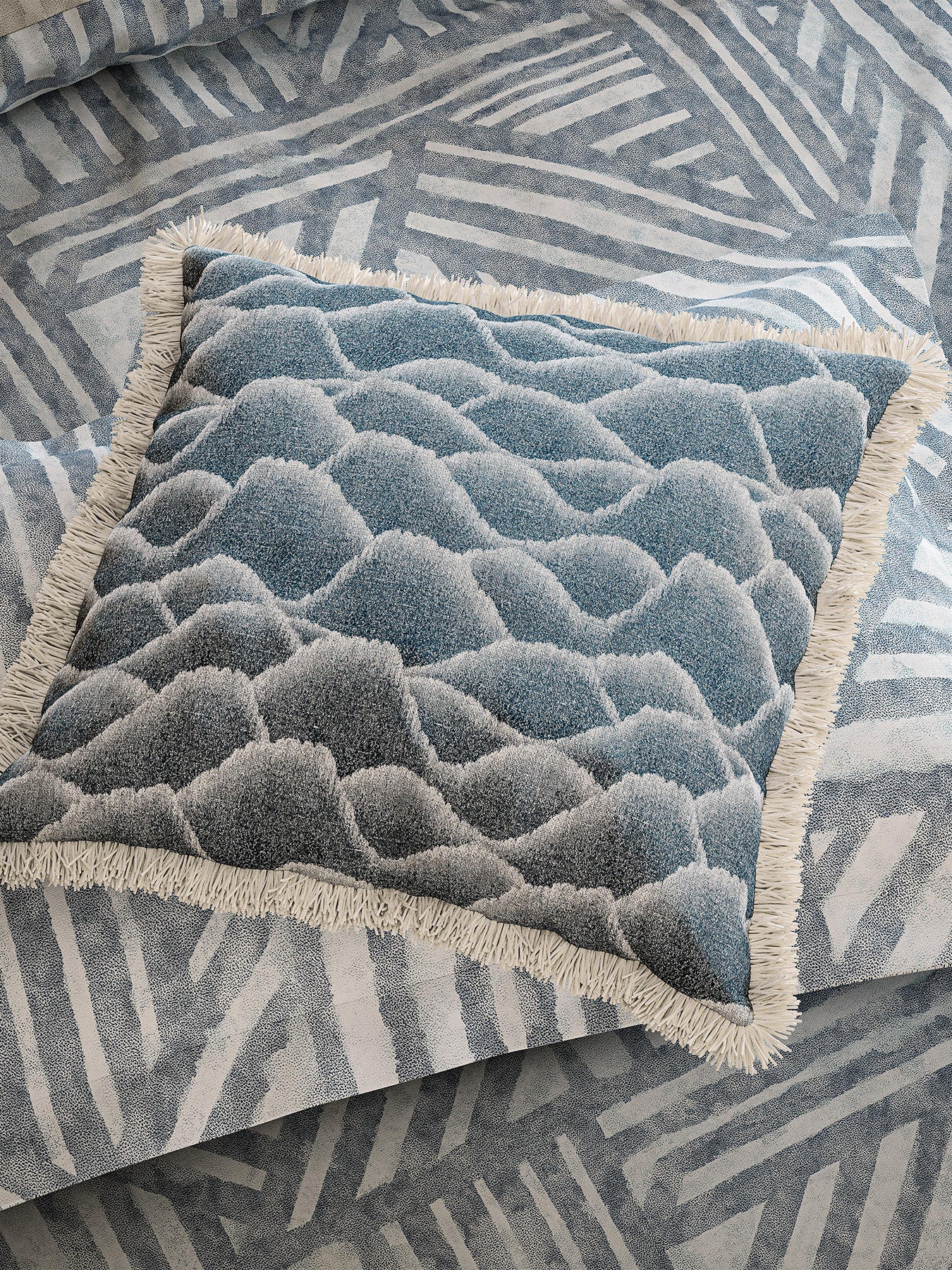 Crater Duvet Cover Set Sapphire