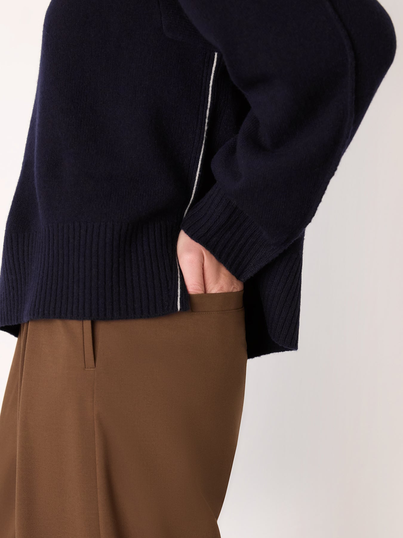 Side Stripe Detail Wool Knit Blue
