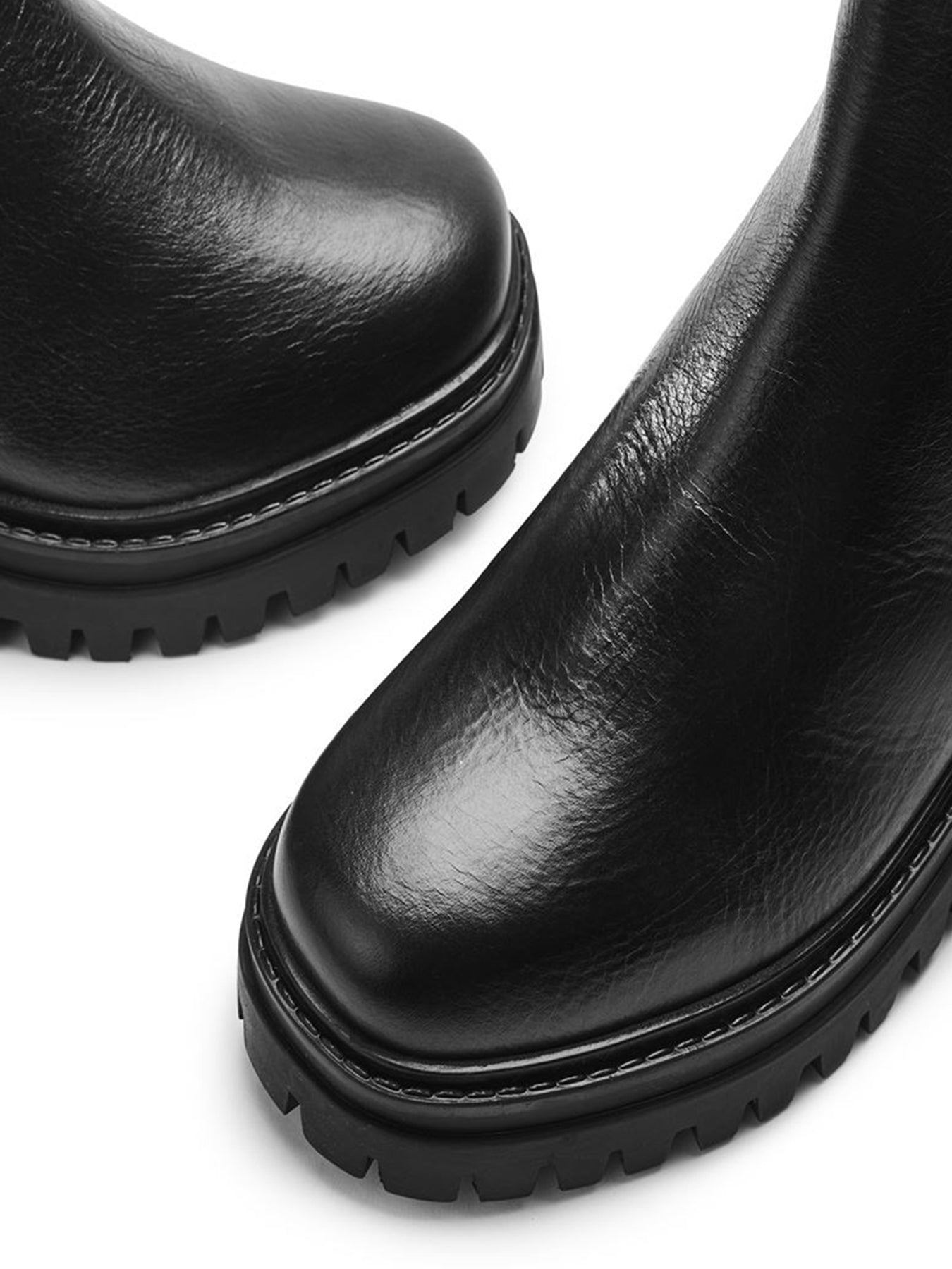 Odasia Knee-High Boots Black